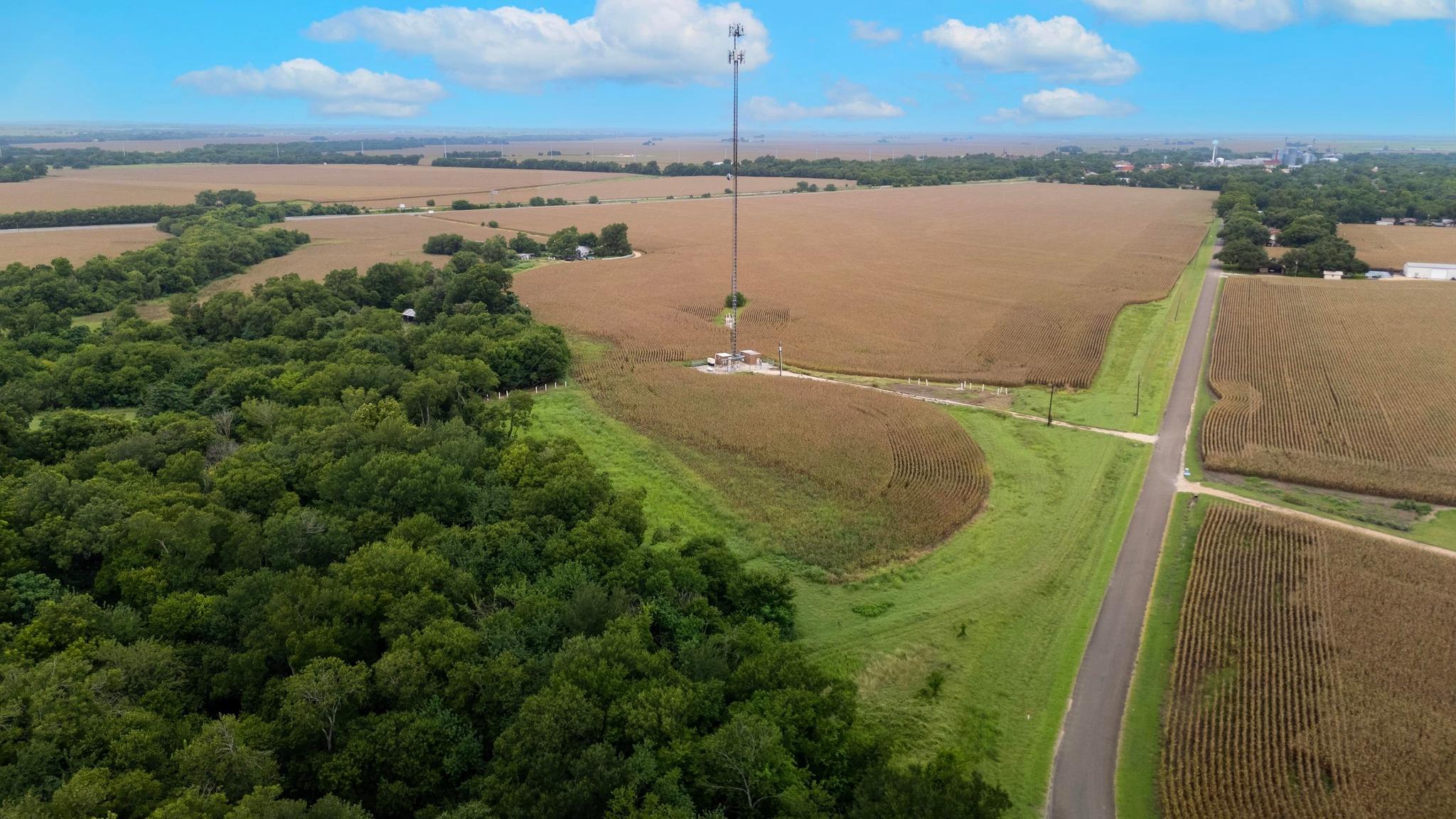 Image 17 of 25 For 4400-4402 Highway 95