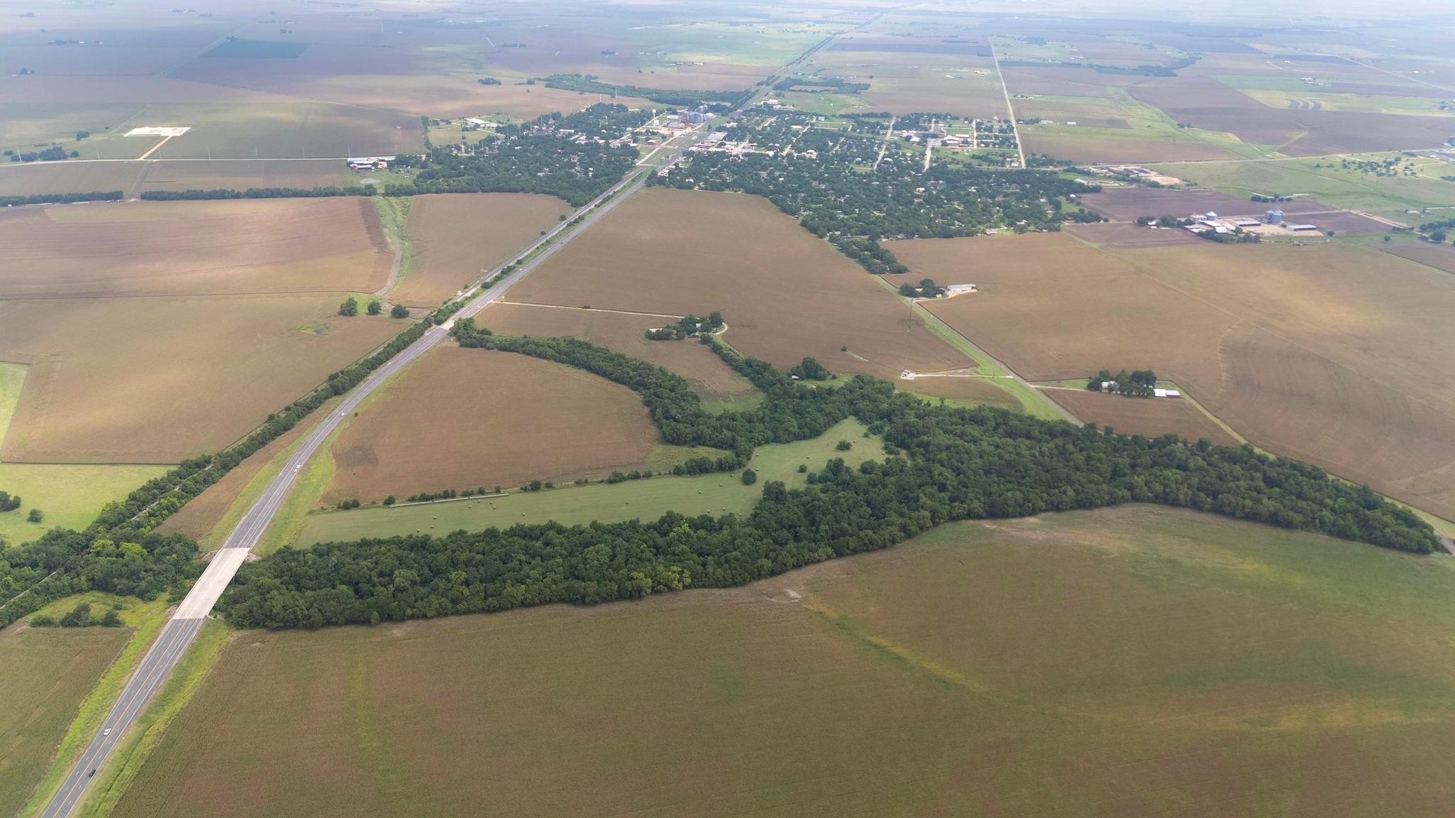 Image 6 of 25 For 4400-4402 Highway 95