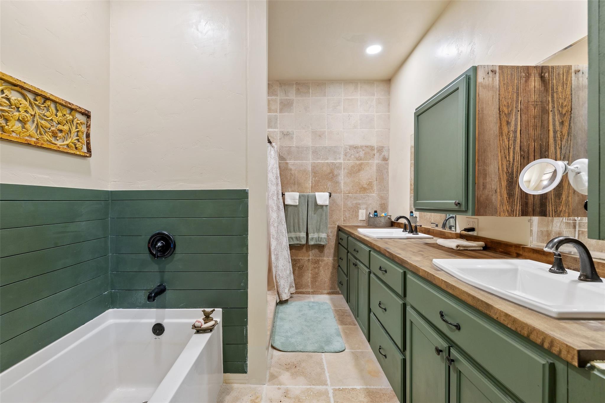 Image 11 of 31 For 2124 Crabapple Rd