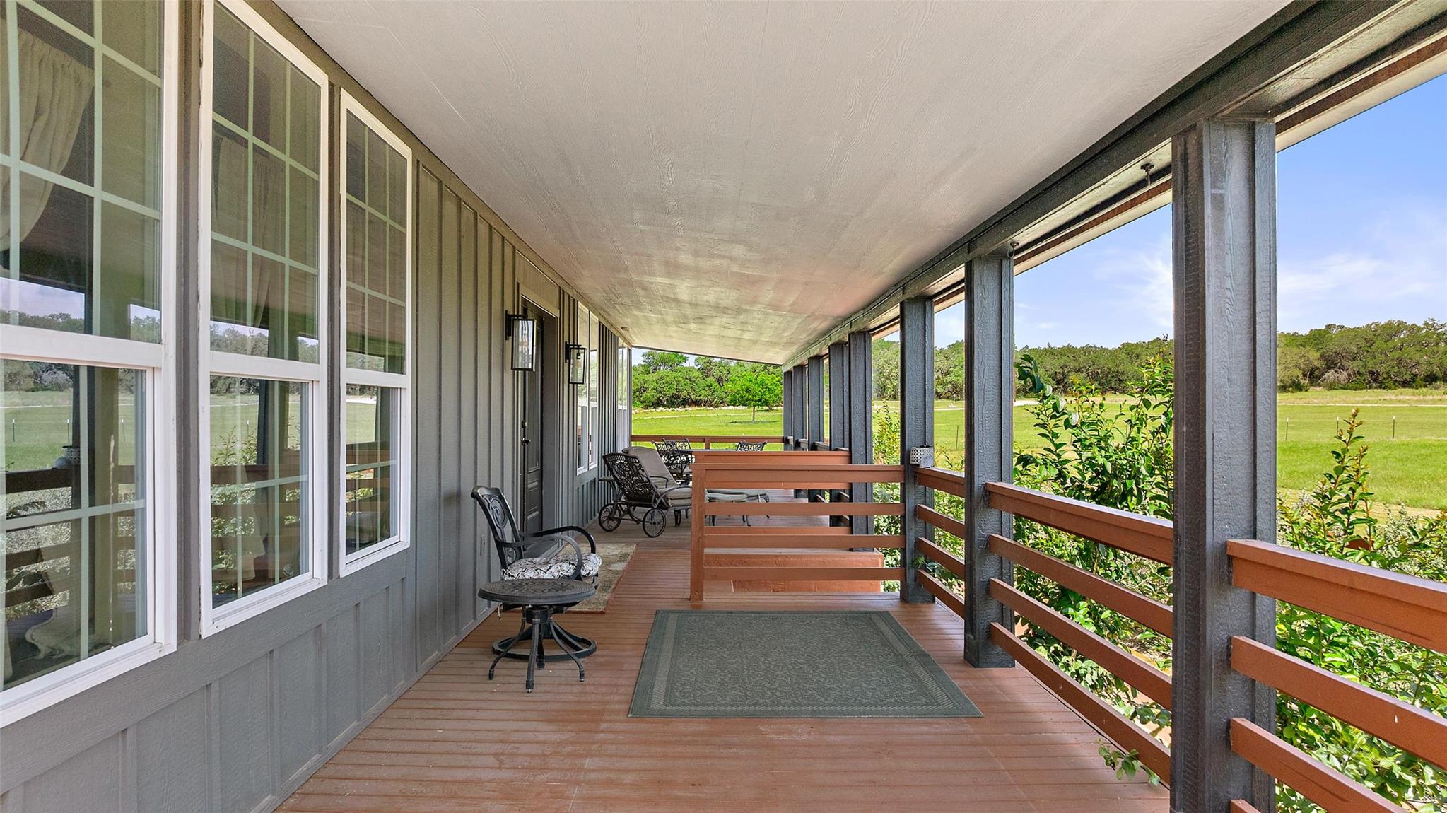 Image 4 of 31 For 2124 Crabapple Rd