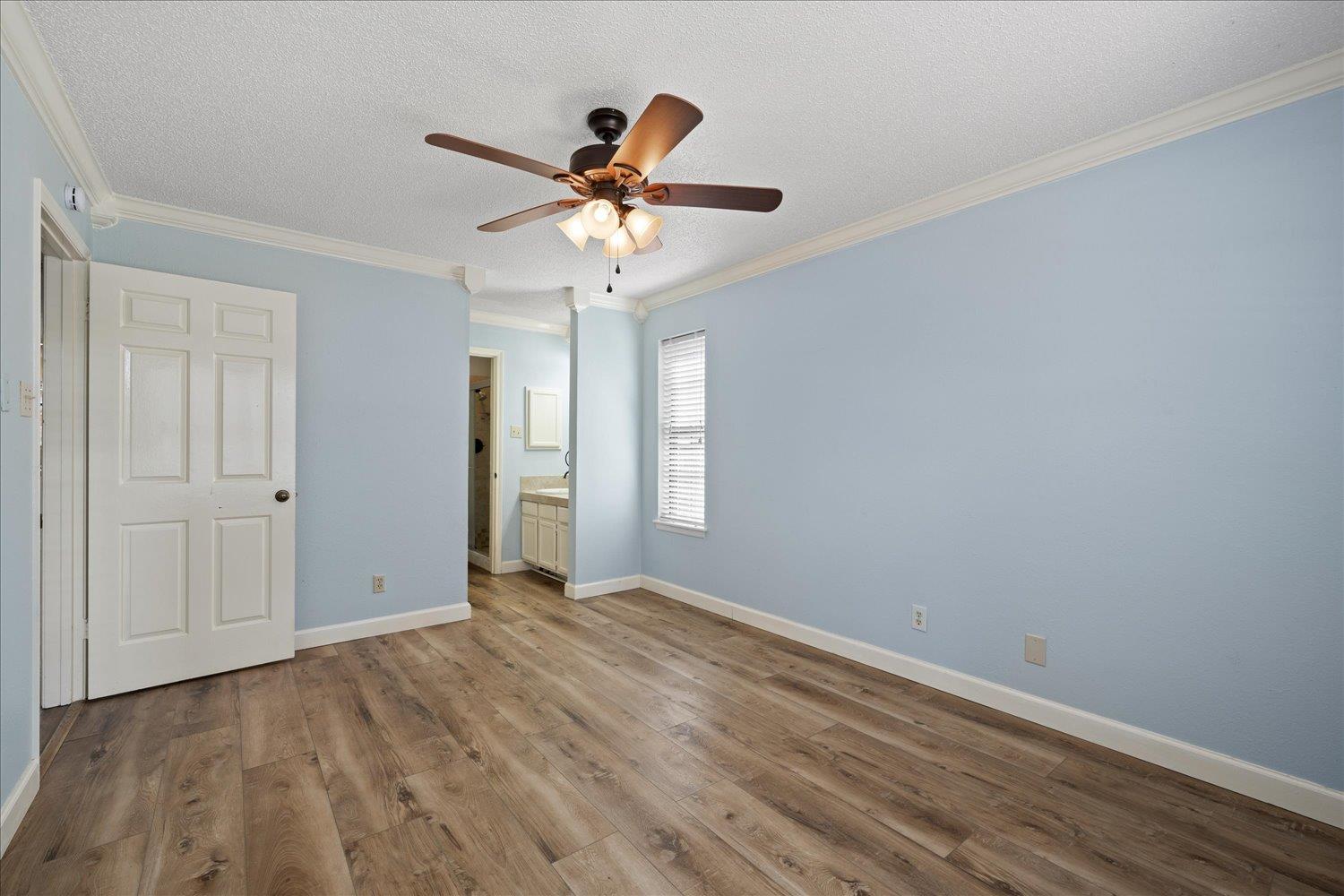 Image 14 of 28 For 4212 Medical Dr 201
