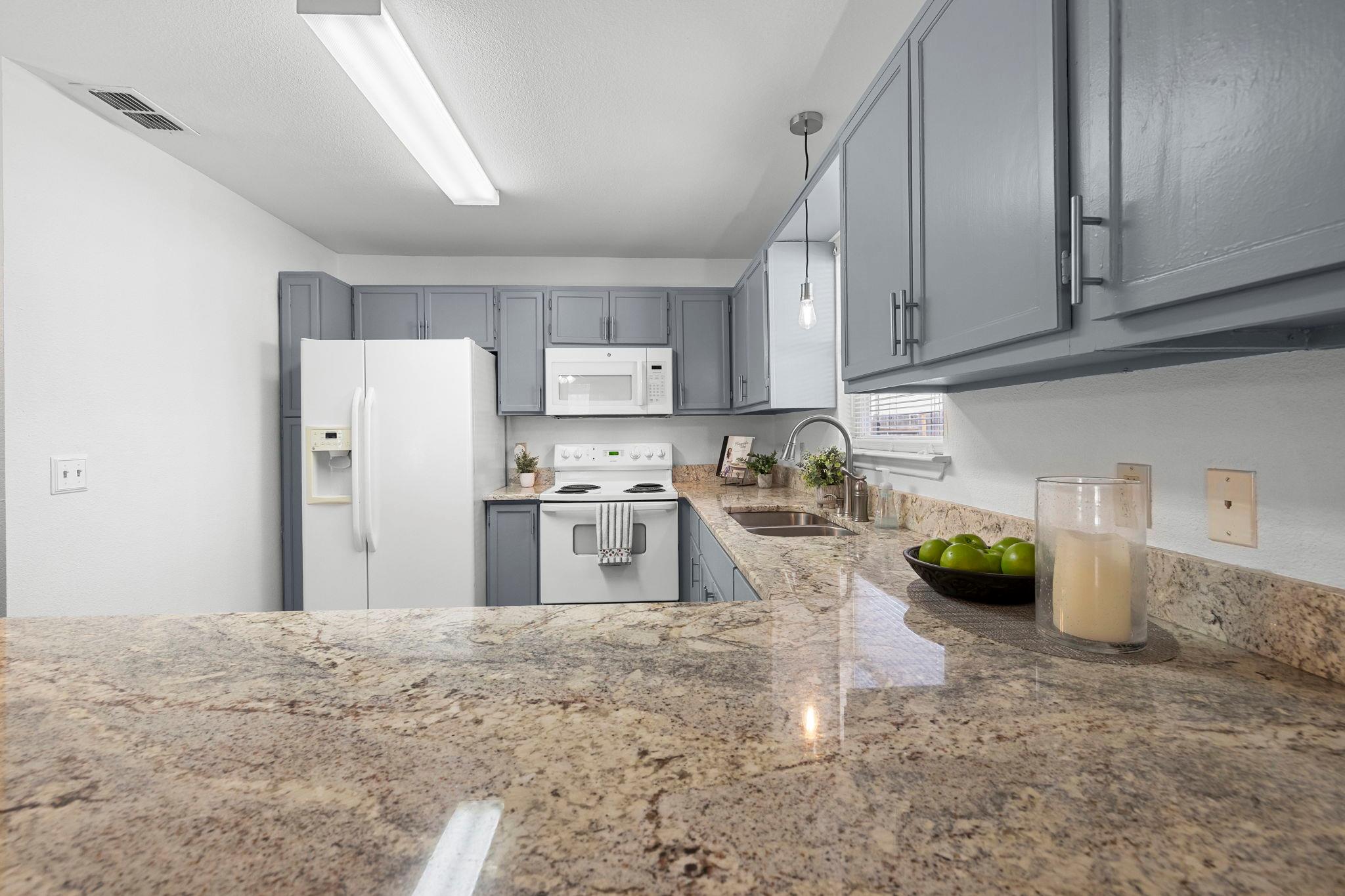 Image 11 of 26 For 121 Plant Ave Ave Apt 102