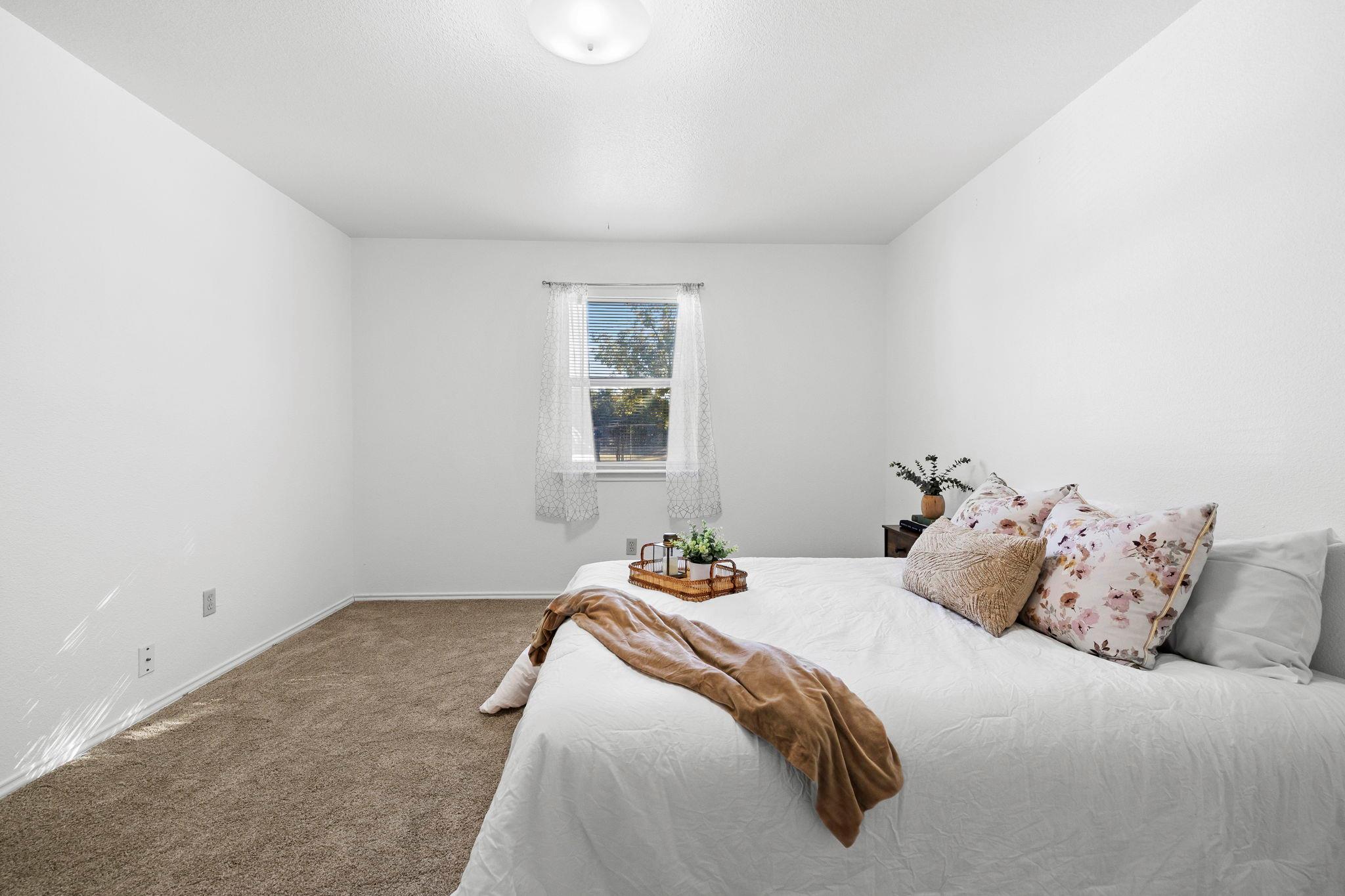 Image 13 of 26 For 121 Plant Ave Ave Apt 102