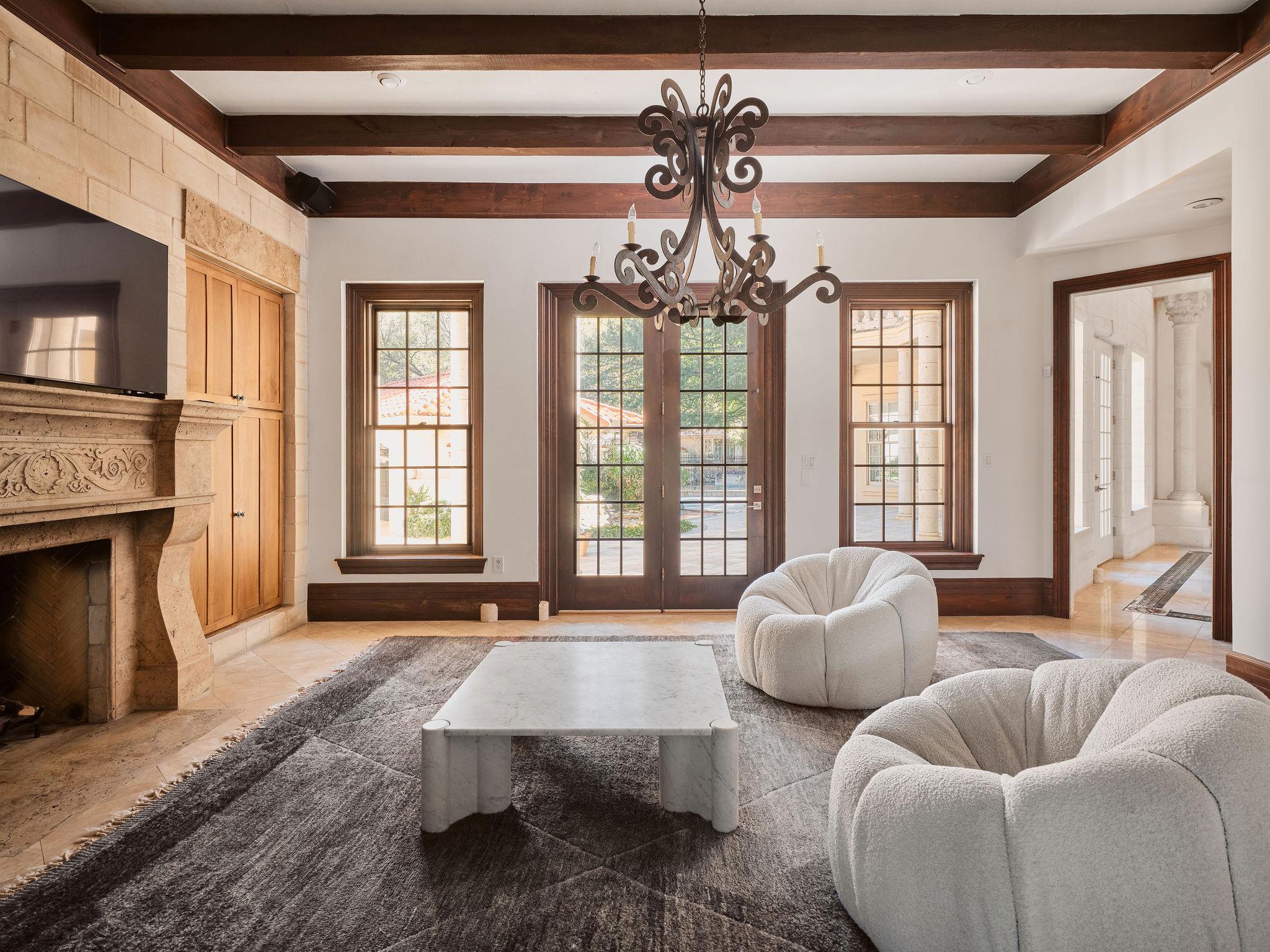 Image 16 of 40 For 4511 Island Cv