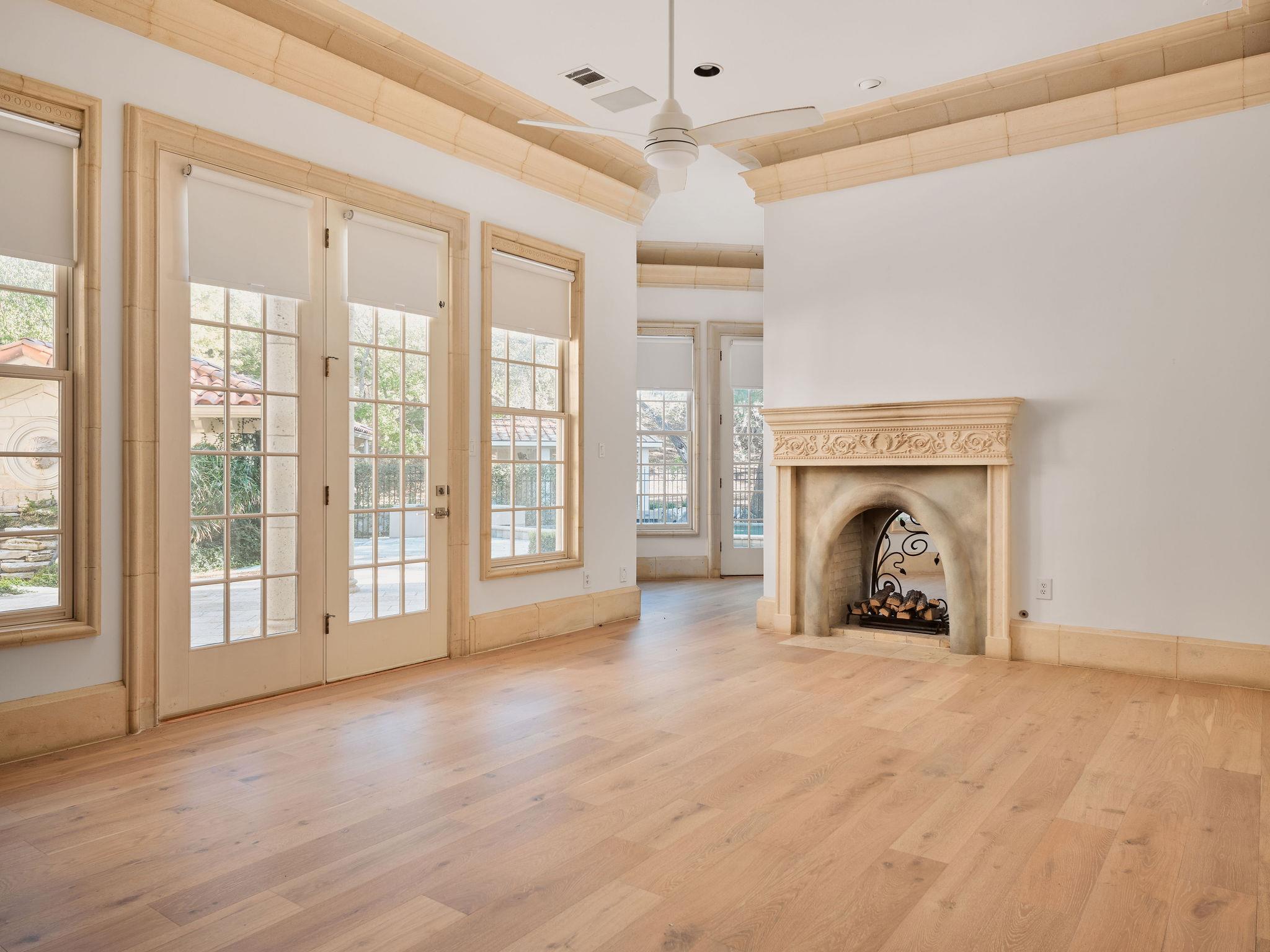 Image 23 of 40 For 4511 Island Cv