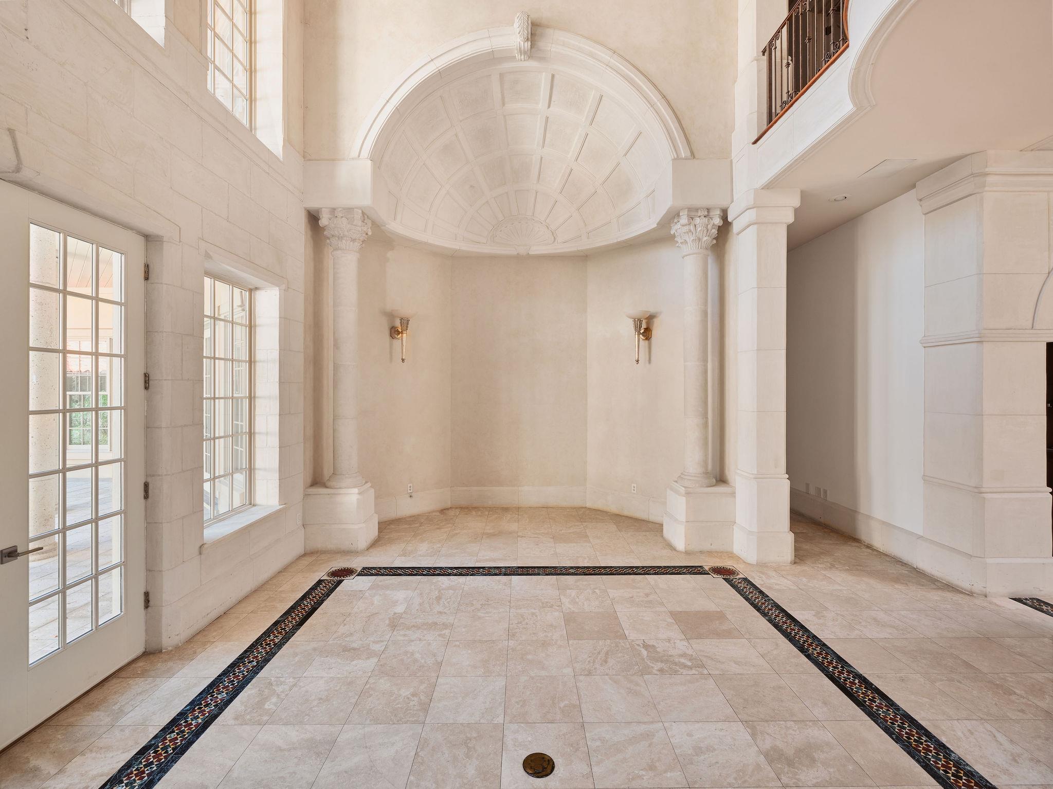 Image 8 of 40 For 4511 Island Cv