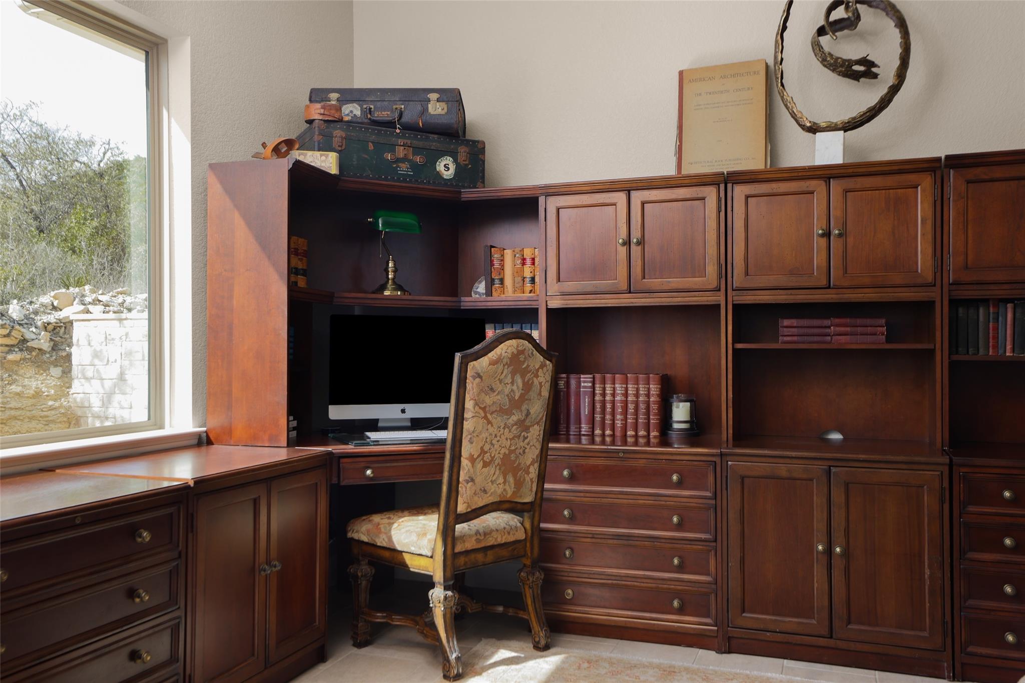 Image 19 of 40 For 15608 Mary St