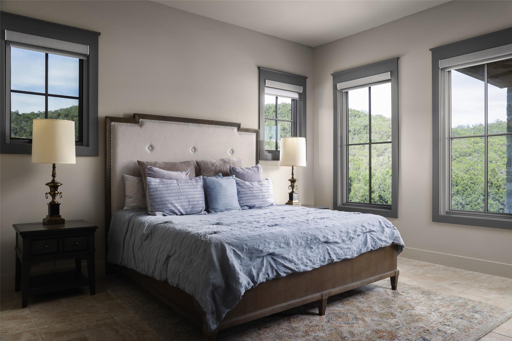 Image 29 of 40 For 15608 Mary St