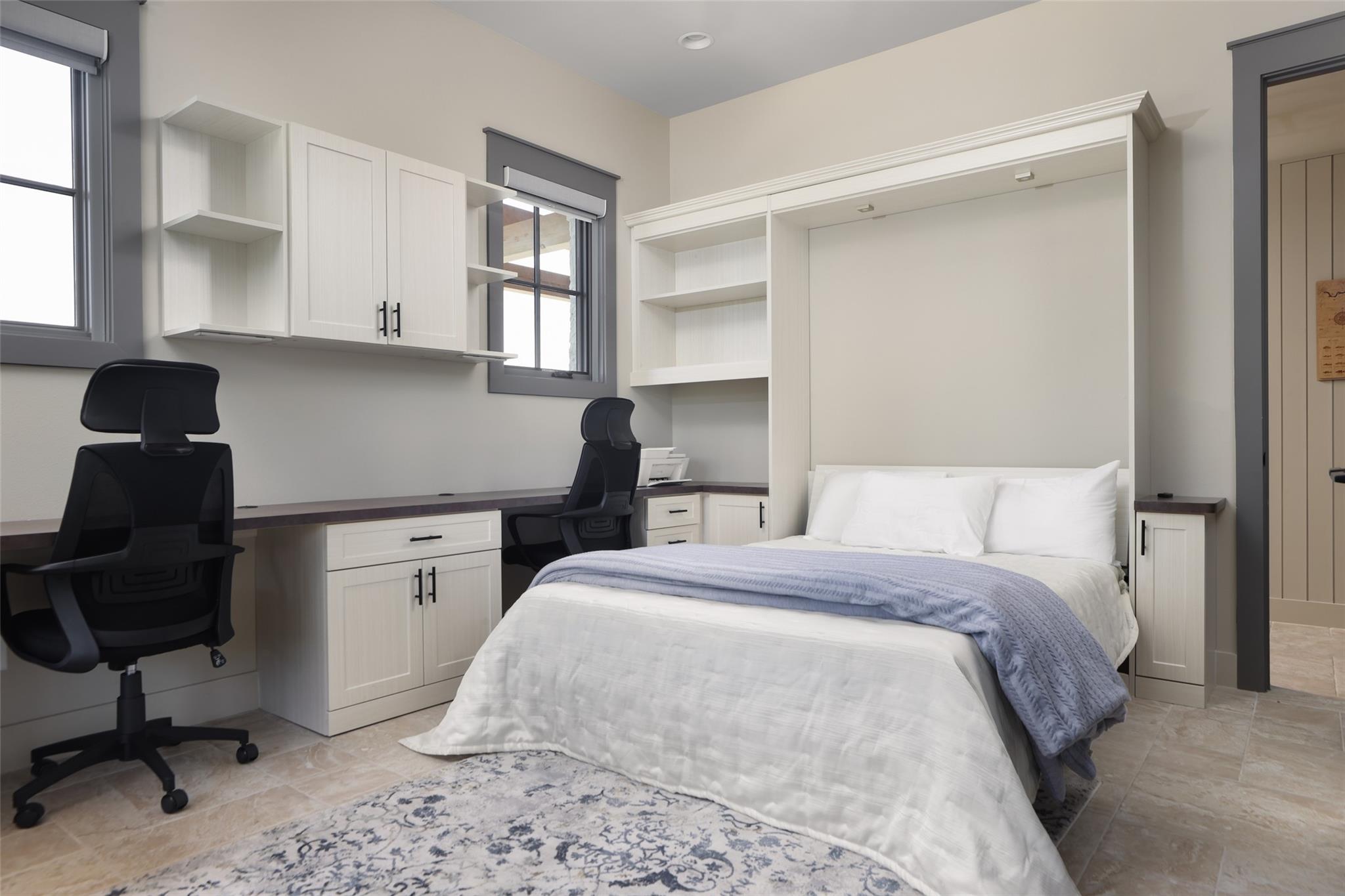 Image 30 of 40 For 15608 Mary St