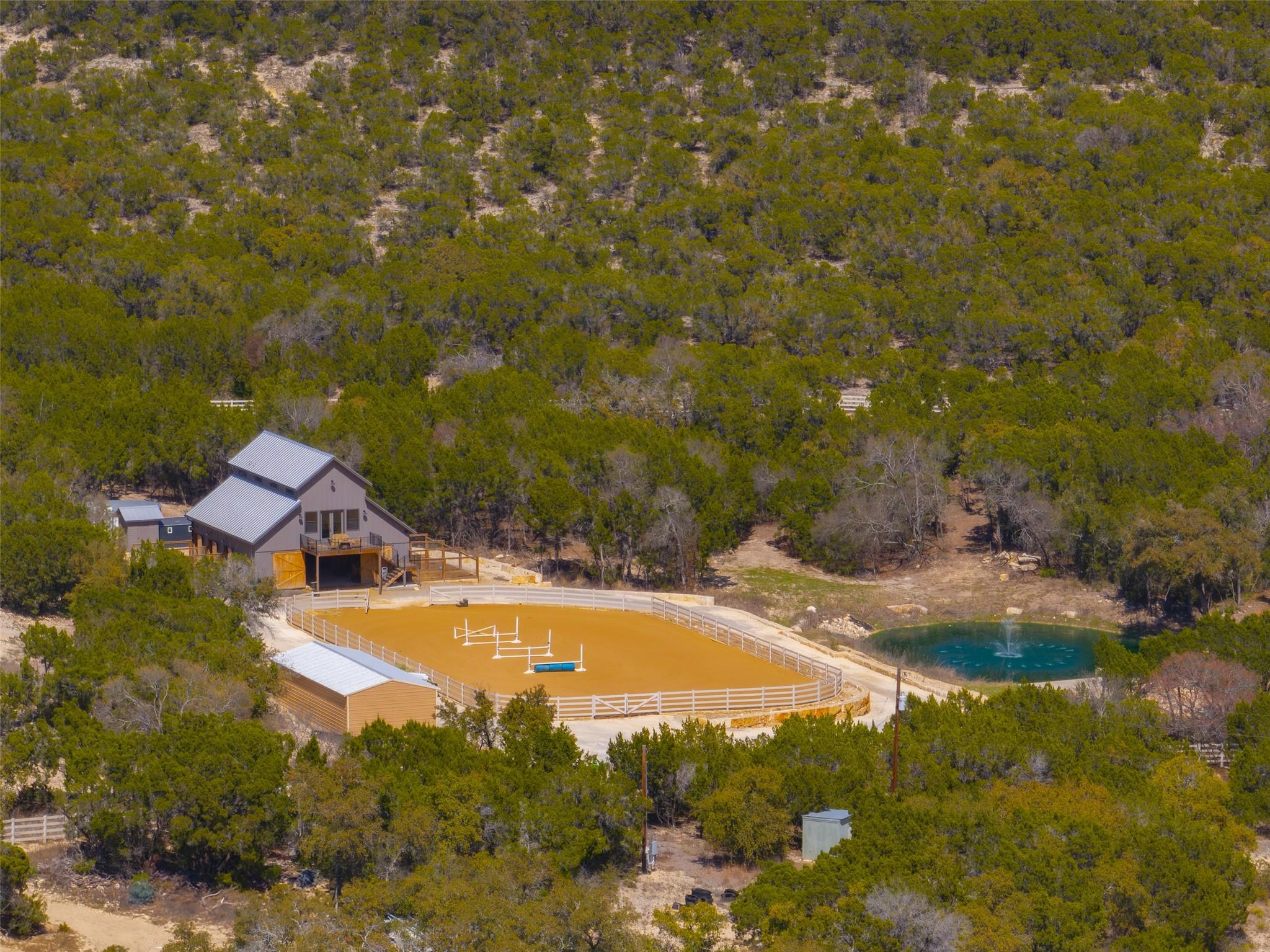 Image 32 of 40 For 15608 Mary St