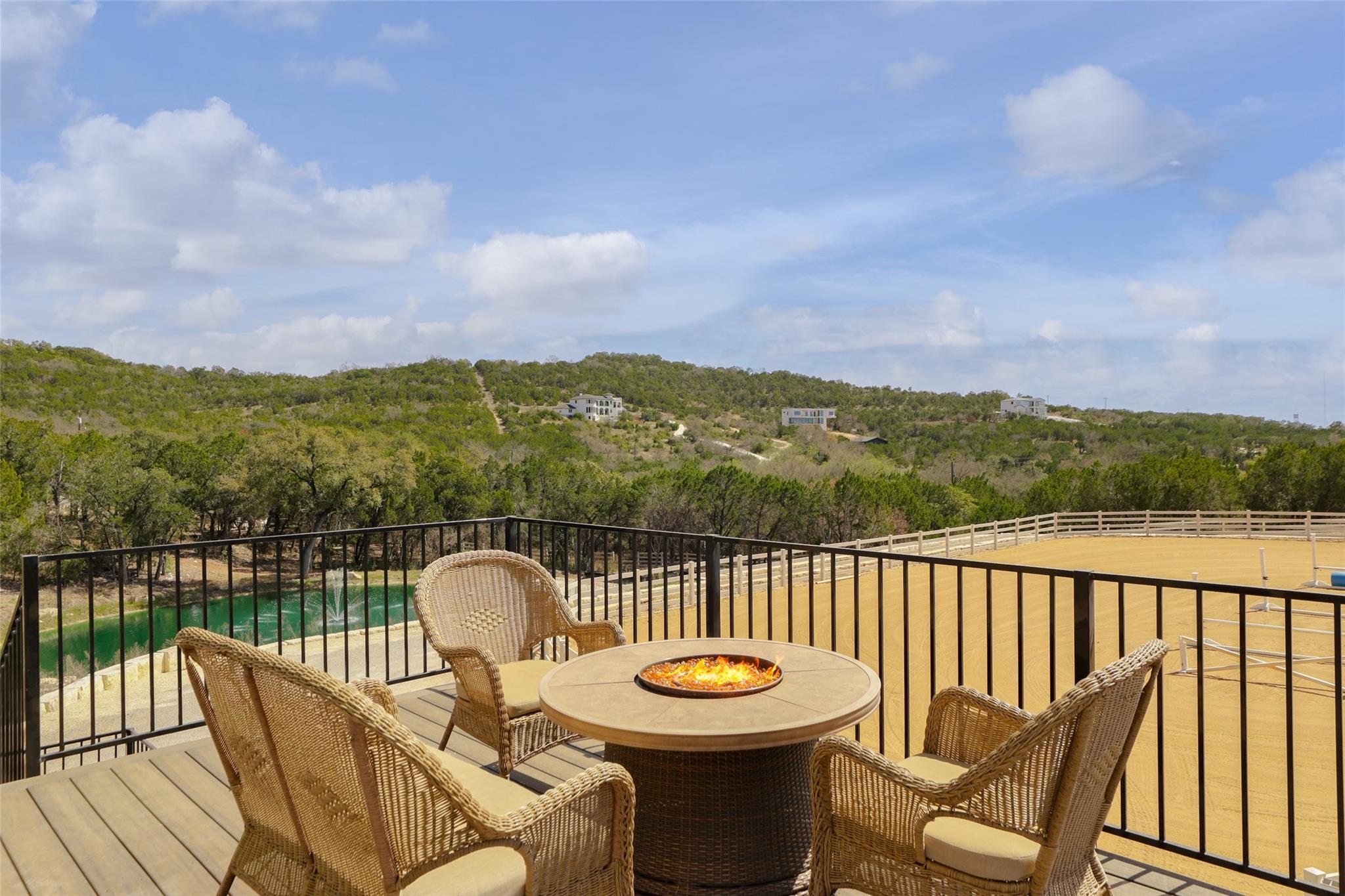 Image 38 of 40 For 15608 Mary St