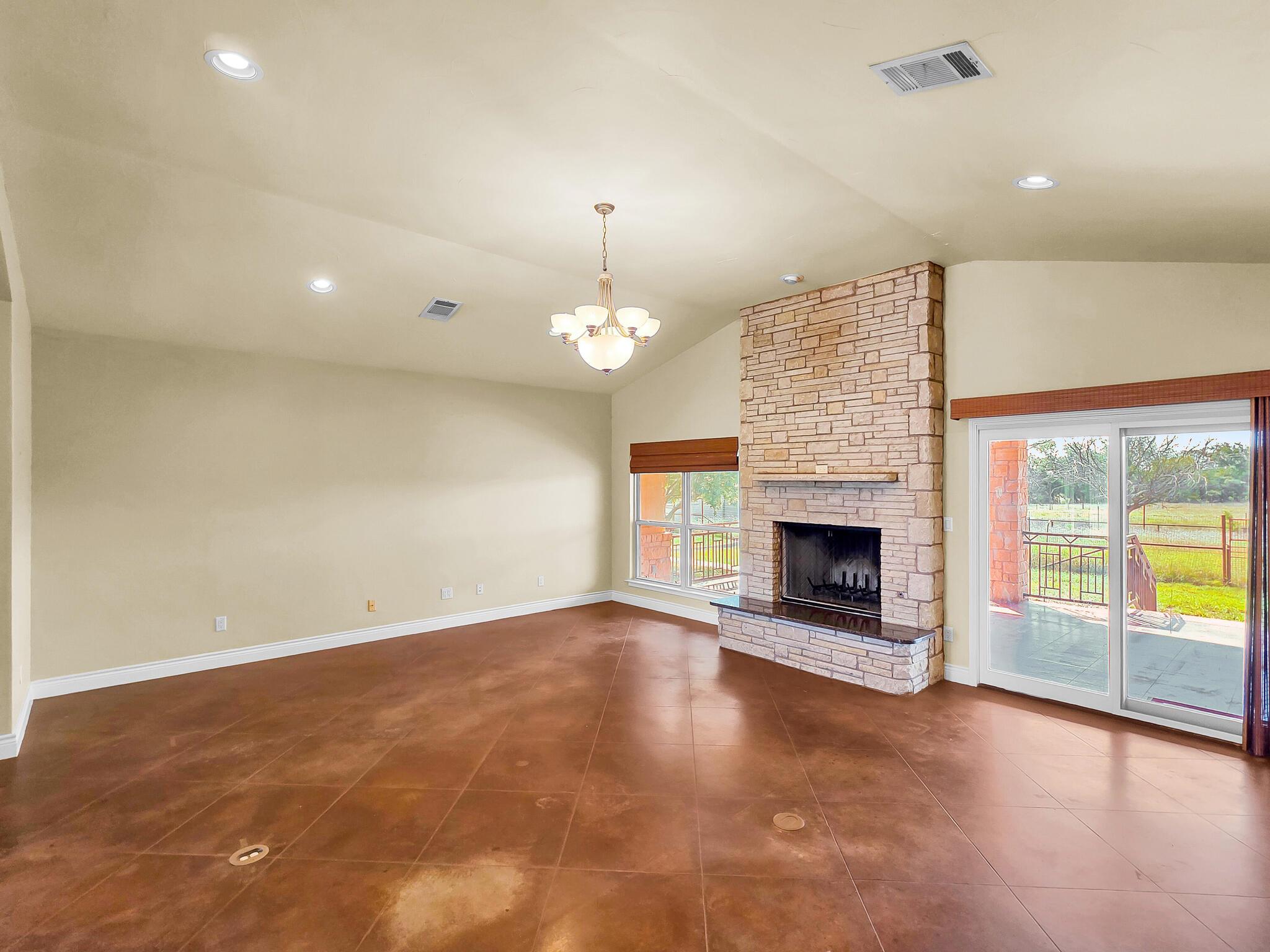 Image 19 of 39 For 301 Cr 253  