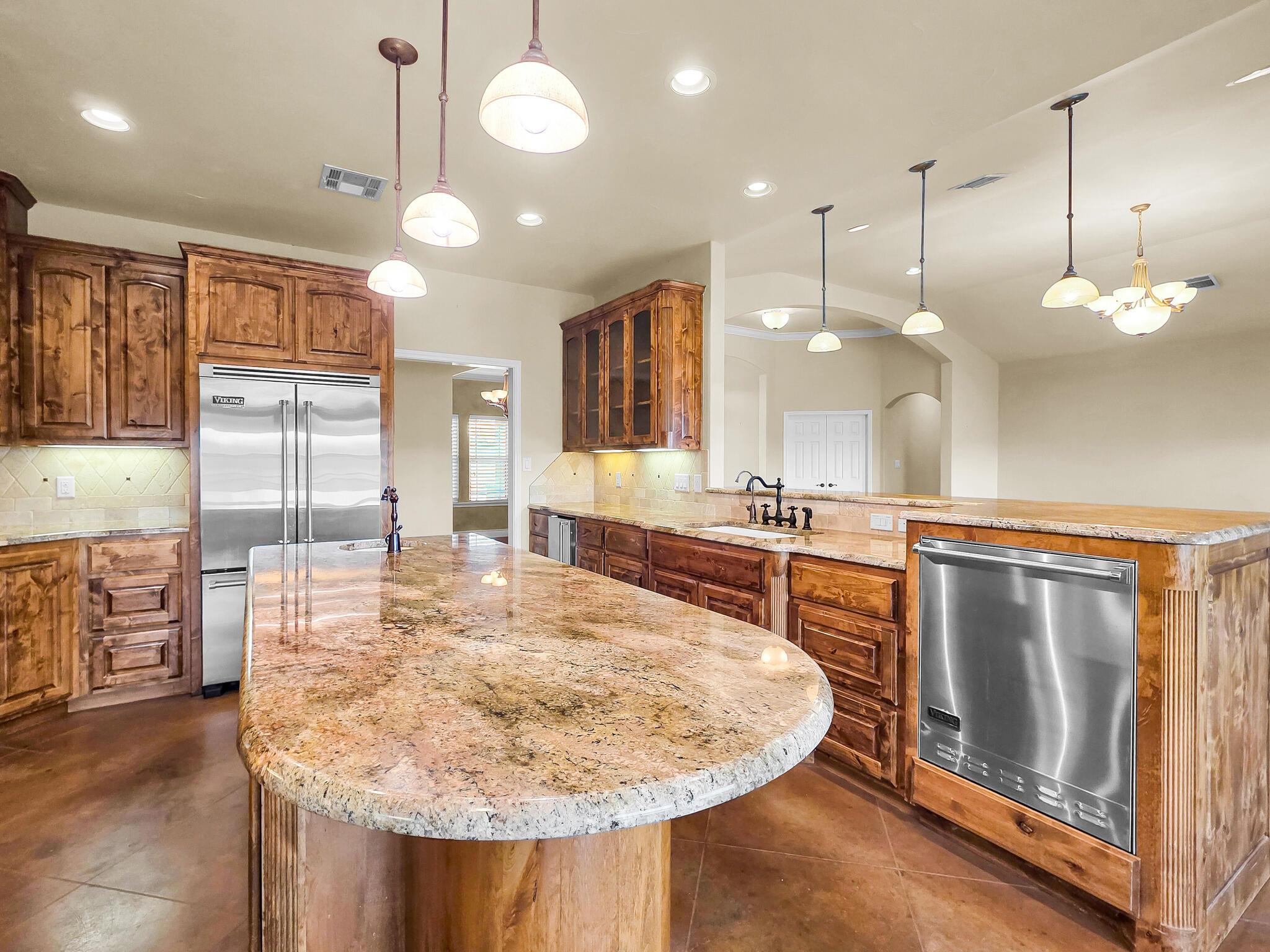 Image 22 of 39 For 301 Cr 253  