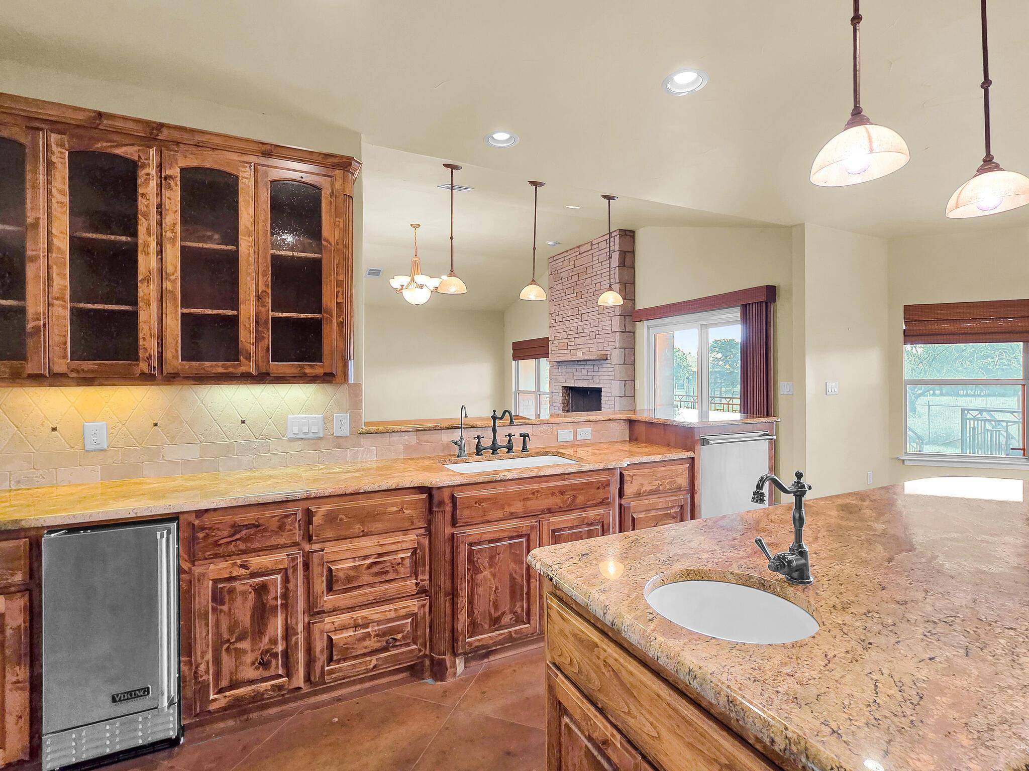 Image 24 of 39 For 301 Cr 253  