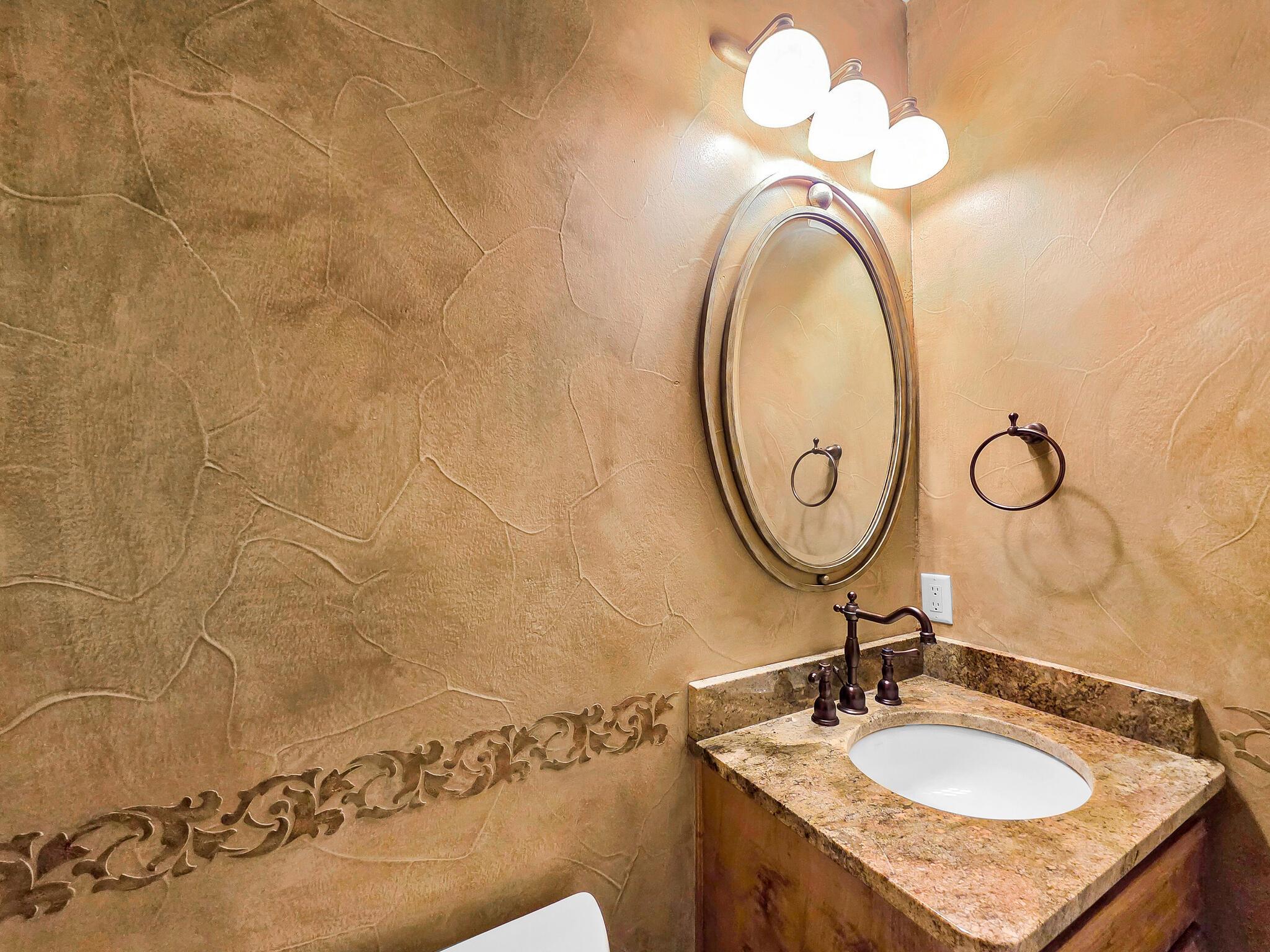 Image 26 of 39 For 301 Cr 253  