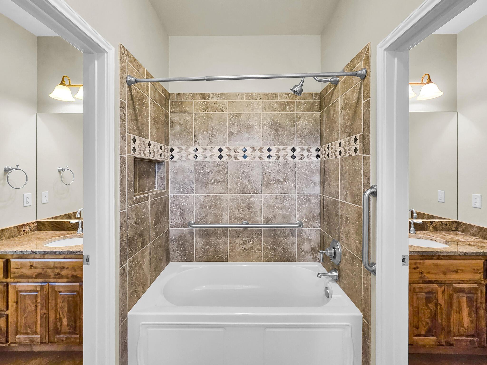 Image 29 of 39 For 301 Cr 253  