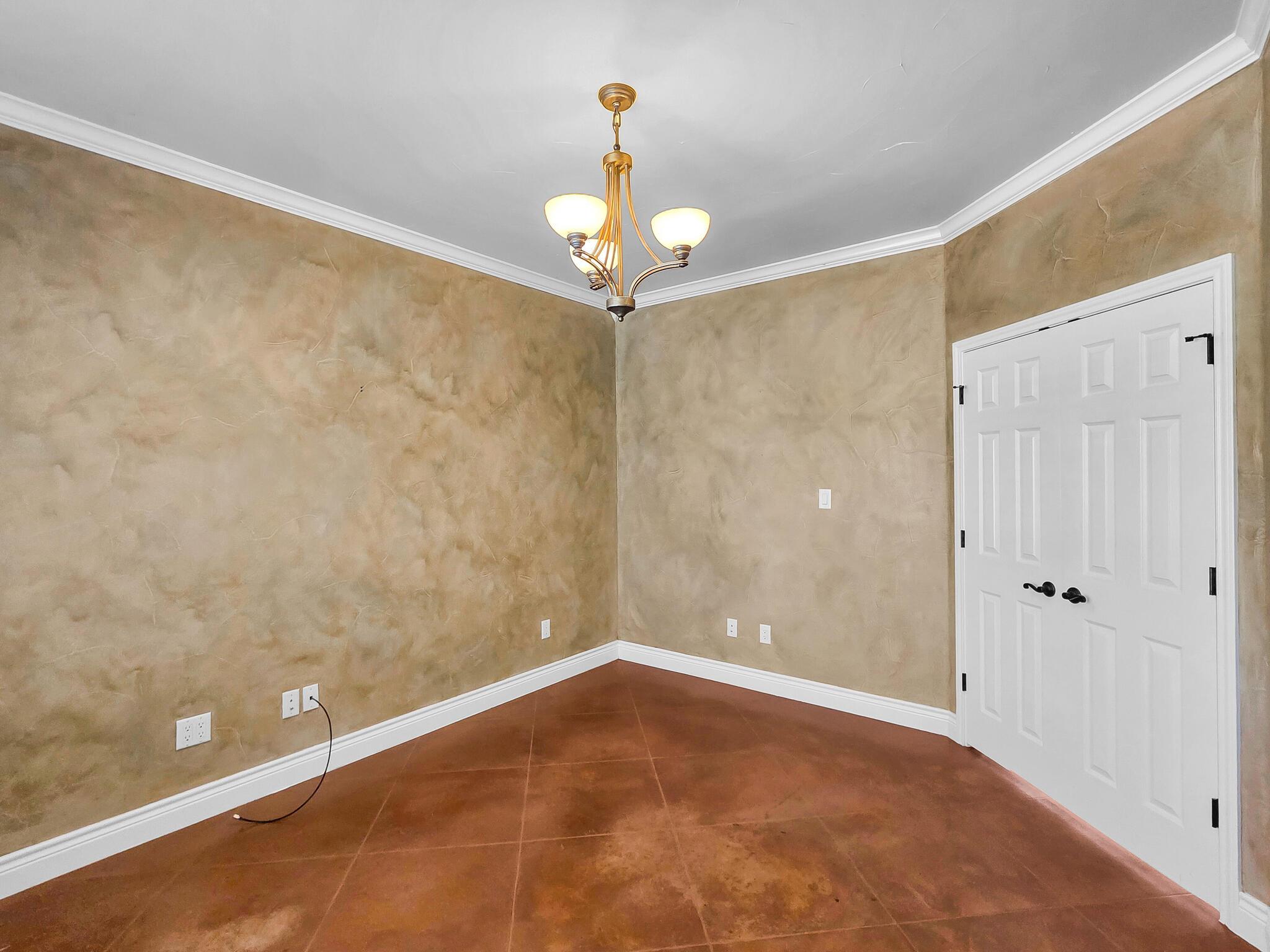 Image 34 of 39 For 301 Cr 253  