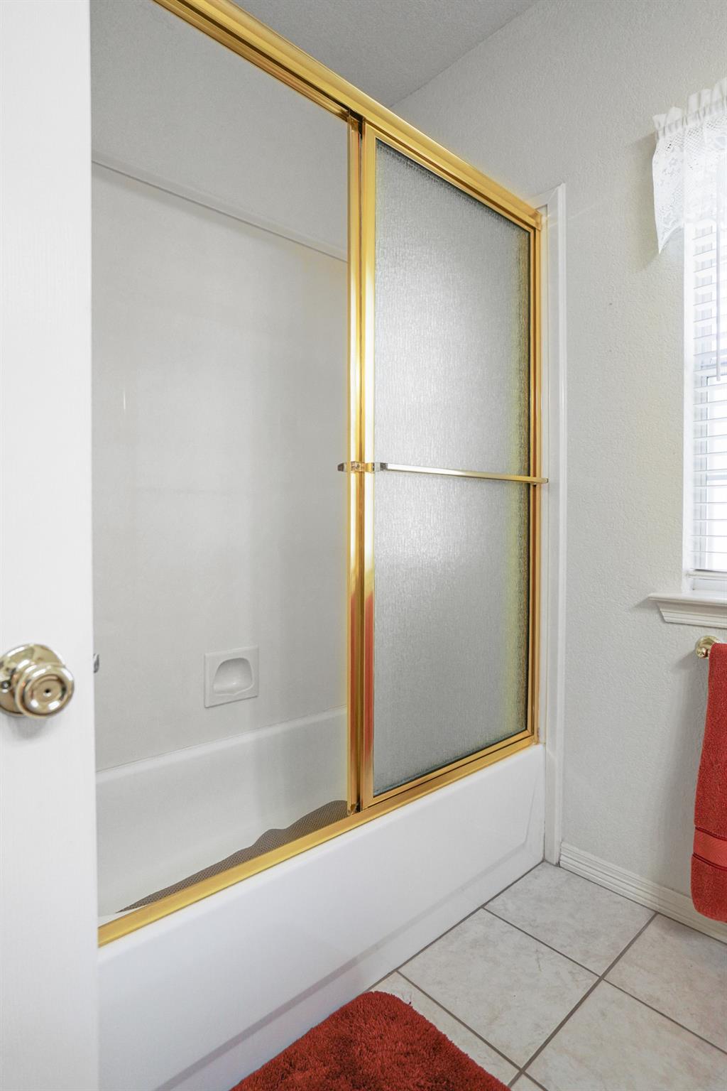 Image 22 of 33 For 2912 Brandy Ln