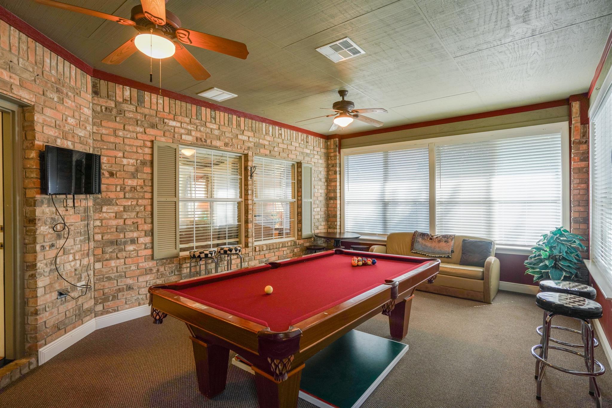 Image 26 of 33 For 2912 Brandy Ln