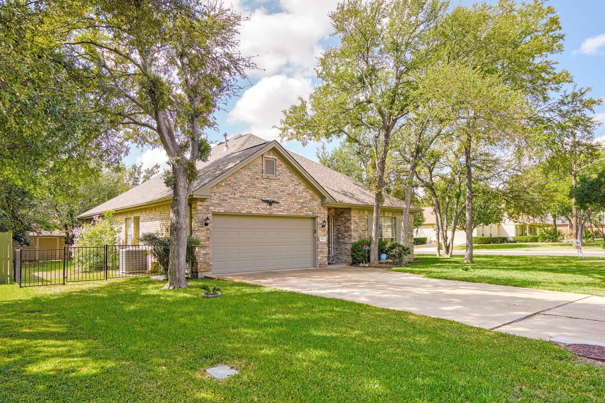 Image 33 of 33 For 2912 Brandy Ln