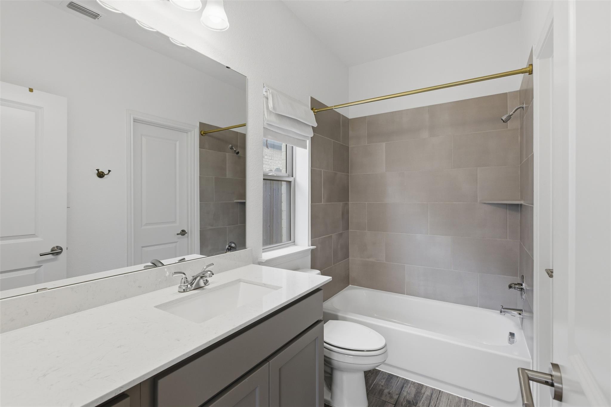 Image 15 of 33 For 655 Arroyo Sierra