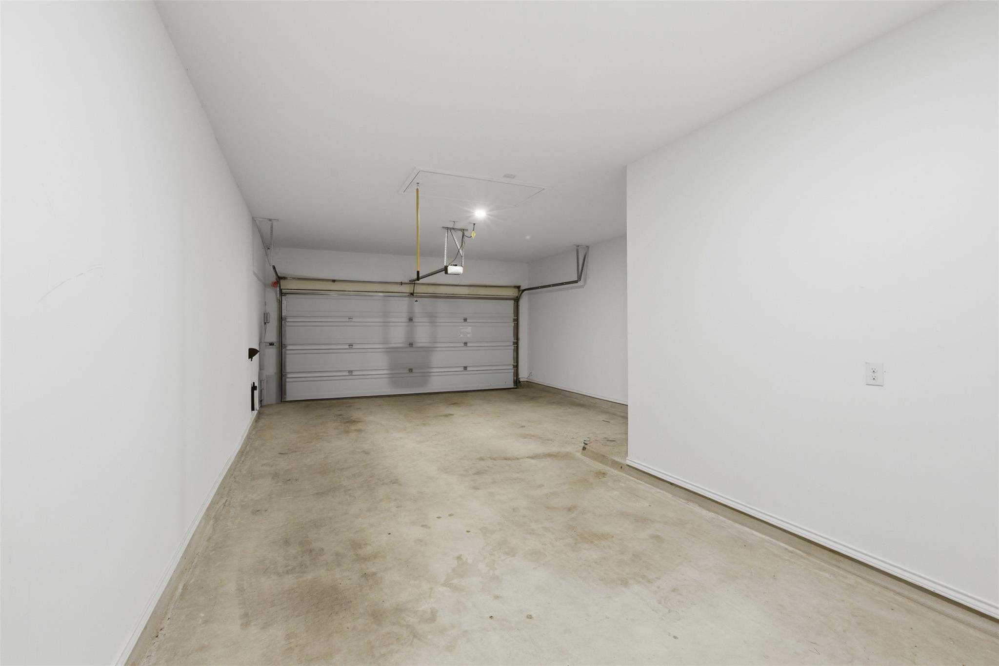 Image 19 of 33 For 655 Arroyo Sierra