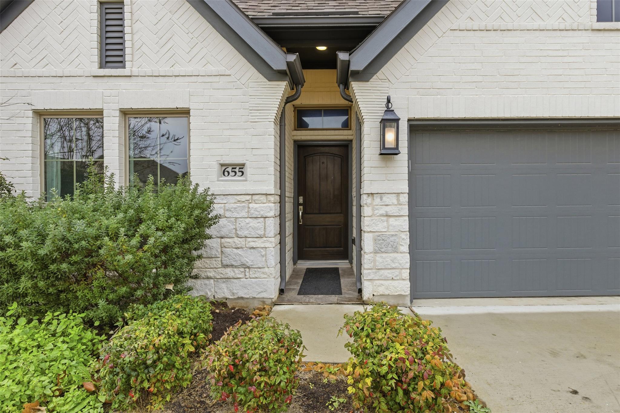 Image 21 of 33 For 655 Arroyo Sierra