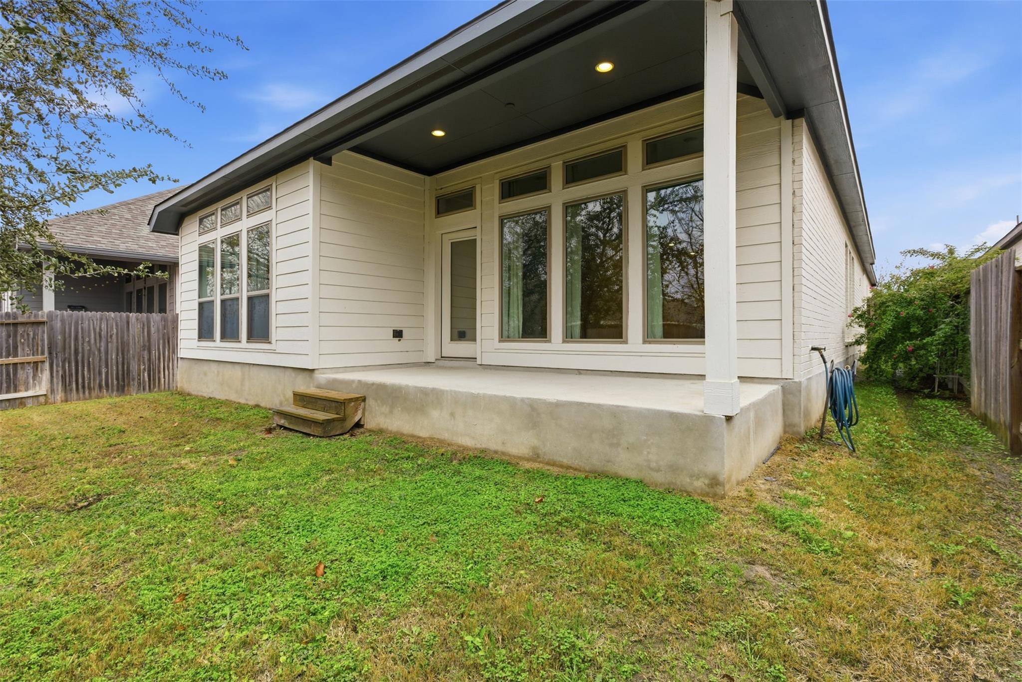 Image 28 of 33 For 655 Arroyo Sierra