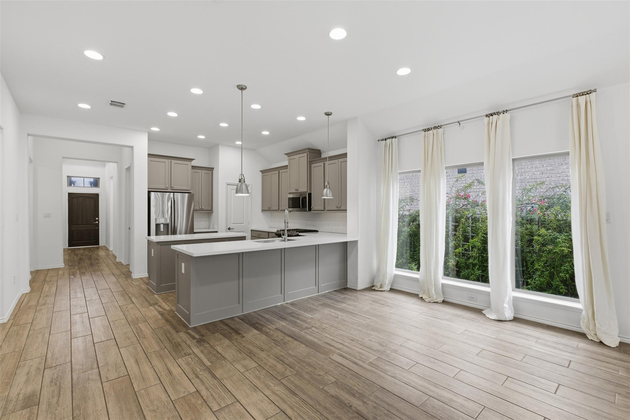 Image 3 of 33 For 655 Arroyo Sierra