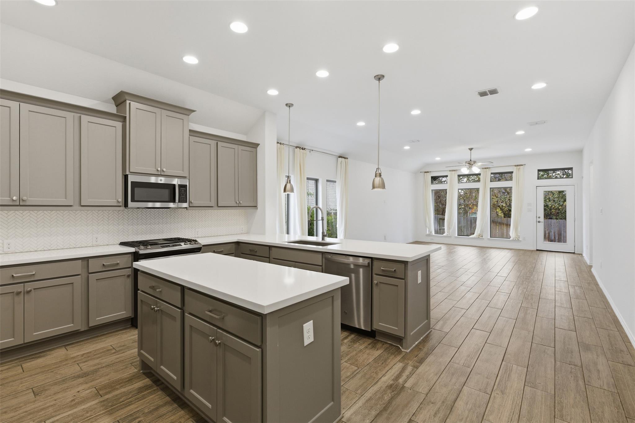 Image 5 of 33 For 655 Arroyo Sierra