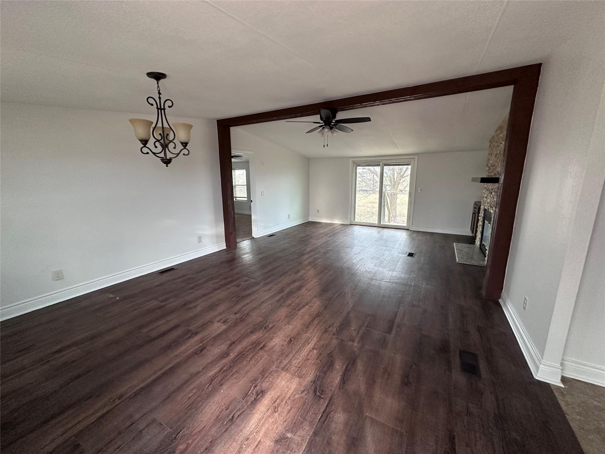 Image 16 of 35 For 1725 Fm 972  