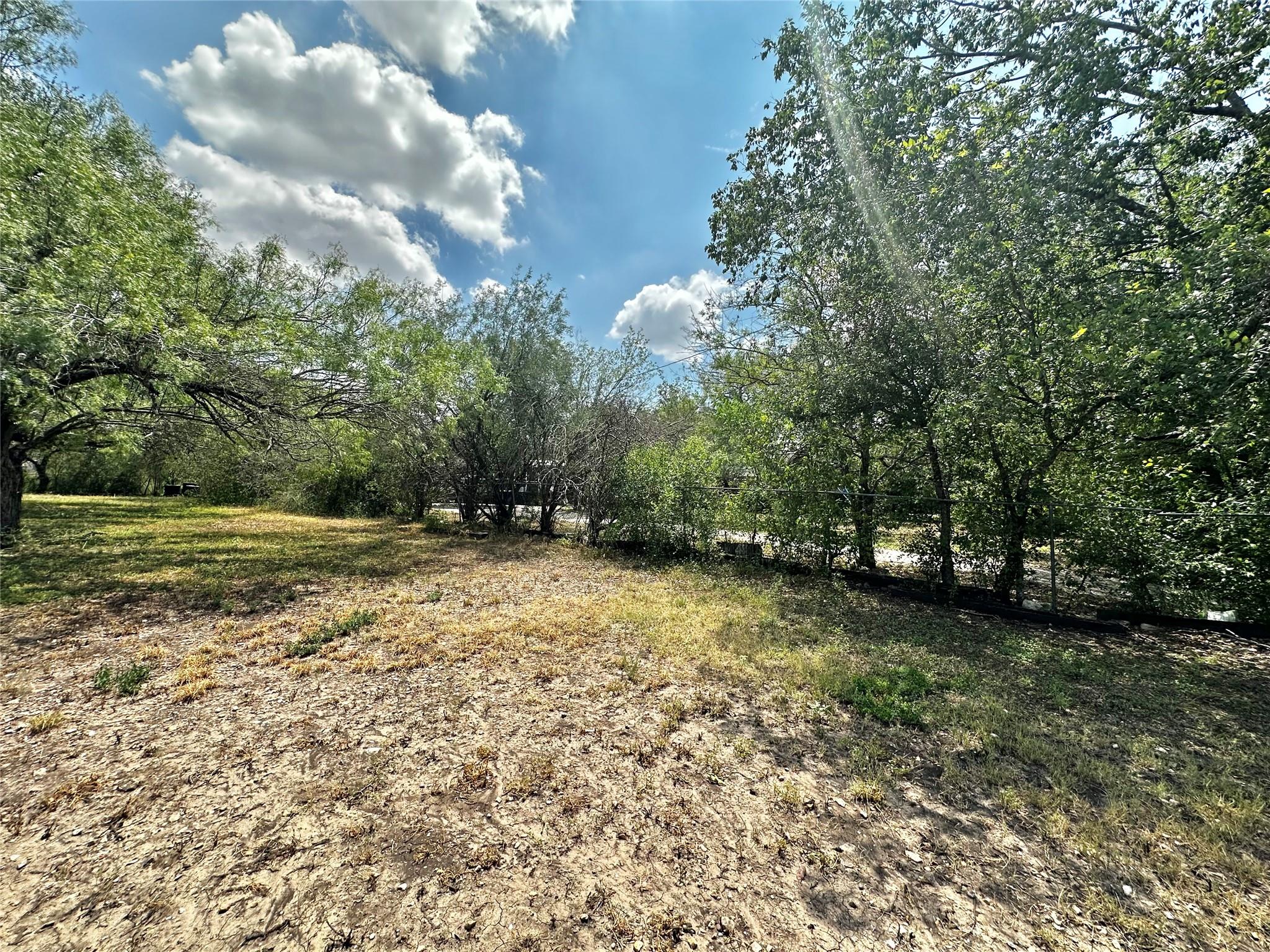 Image 8 of 11 For 7922 Dempsey St