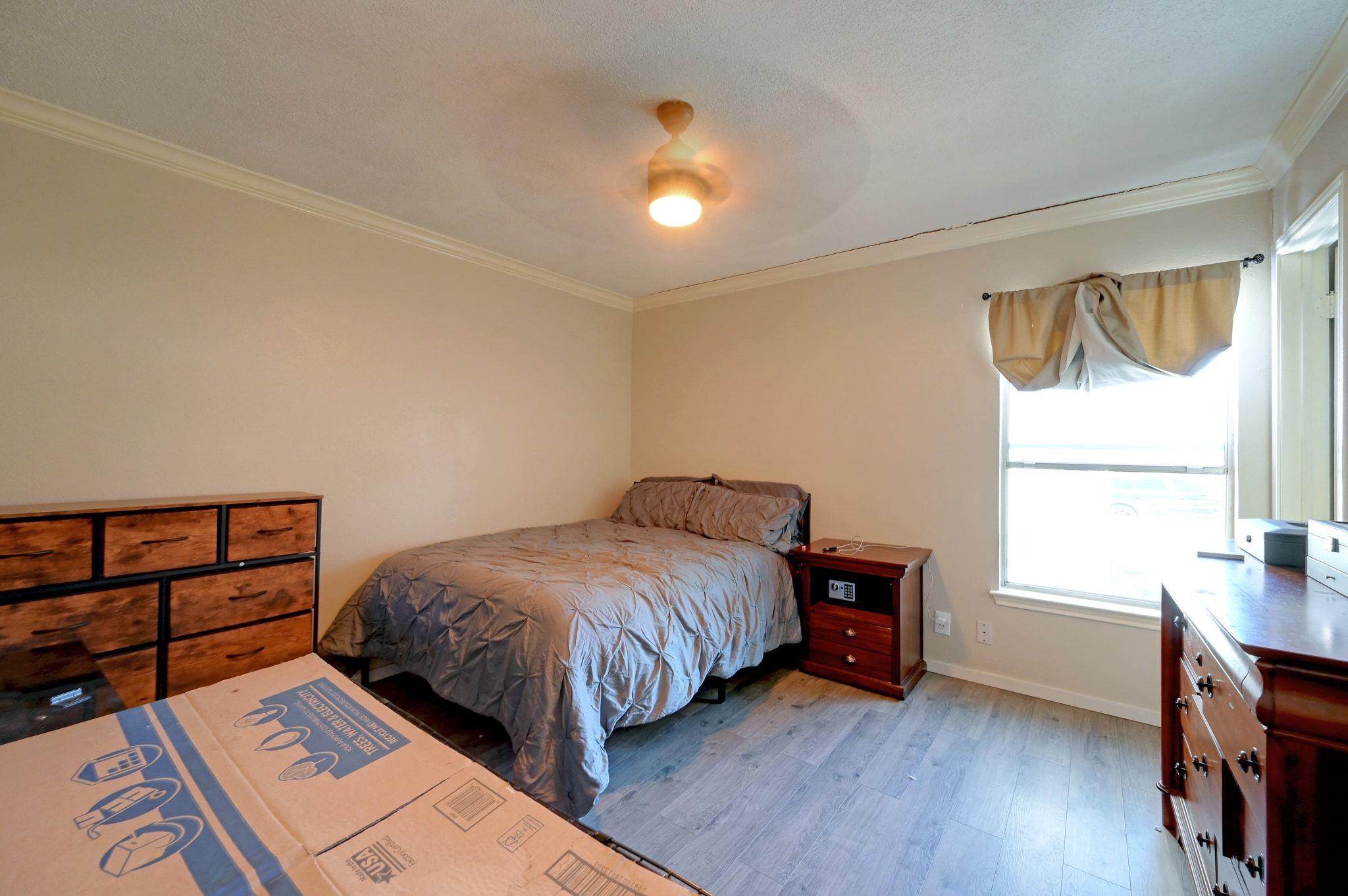 Image 17 of 20 For 6319 & 6321 Worchester Knl