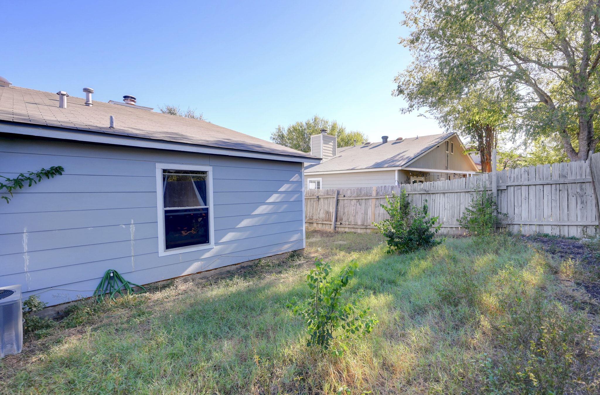 Image 18 of 20 For 6319 & 6321 Worchester Knl