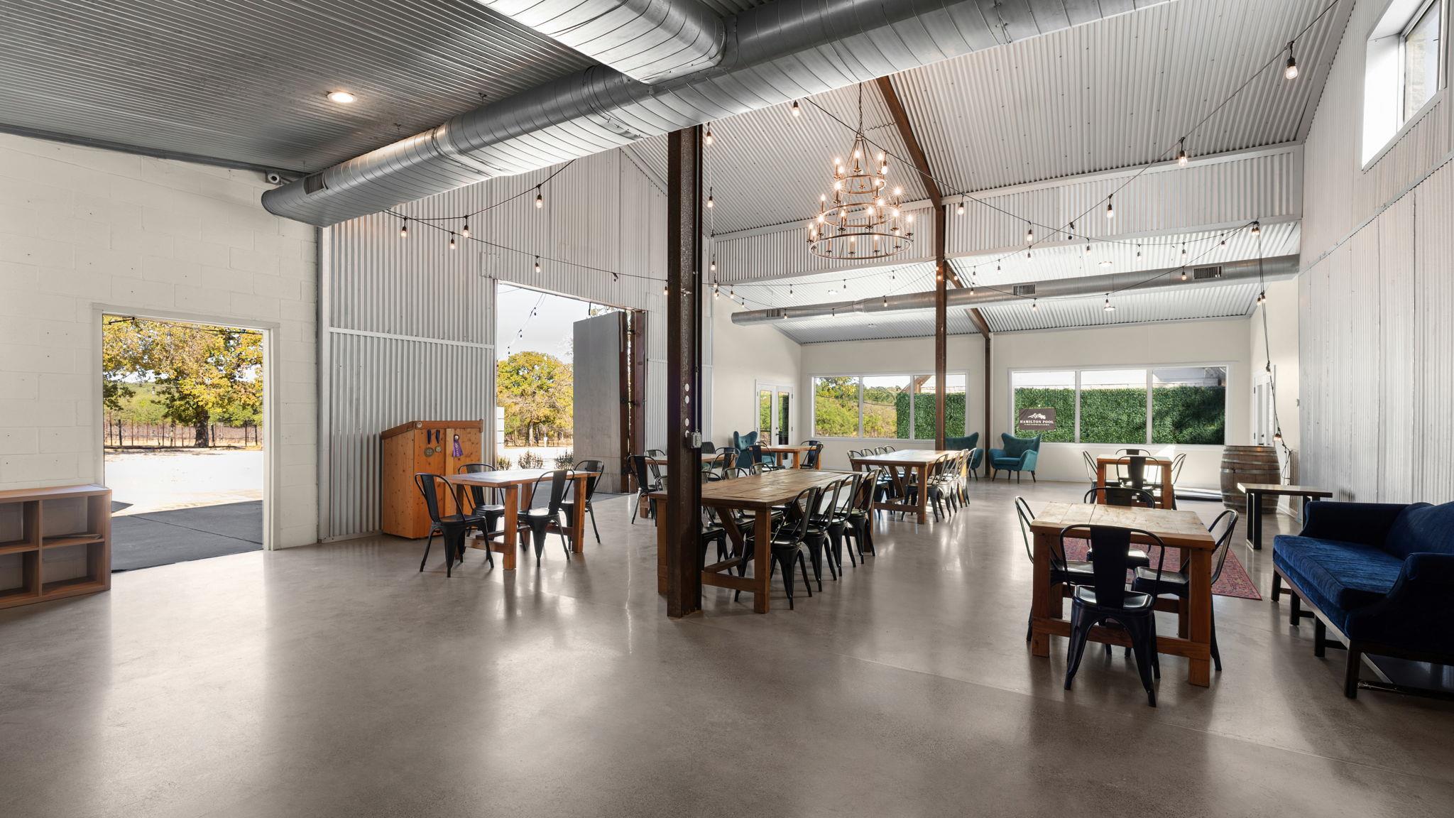 Image 11 of 39 For 25711 Hamilton Pool Rd