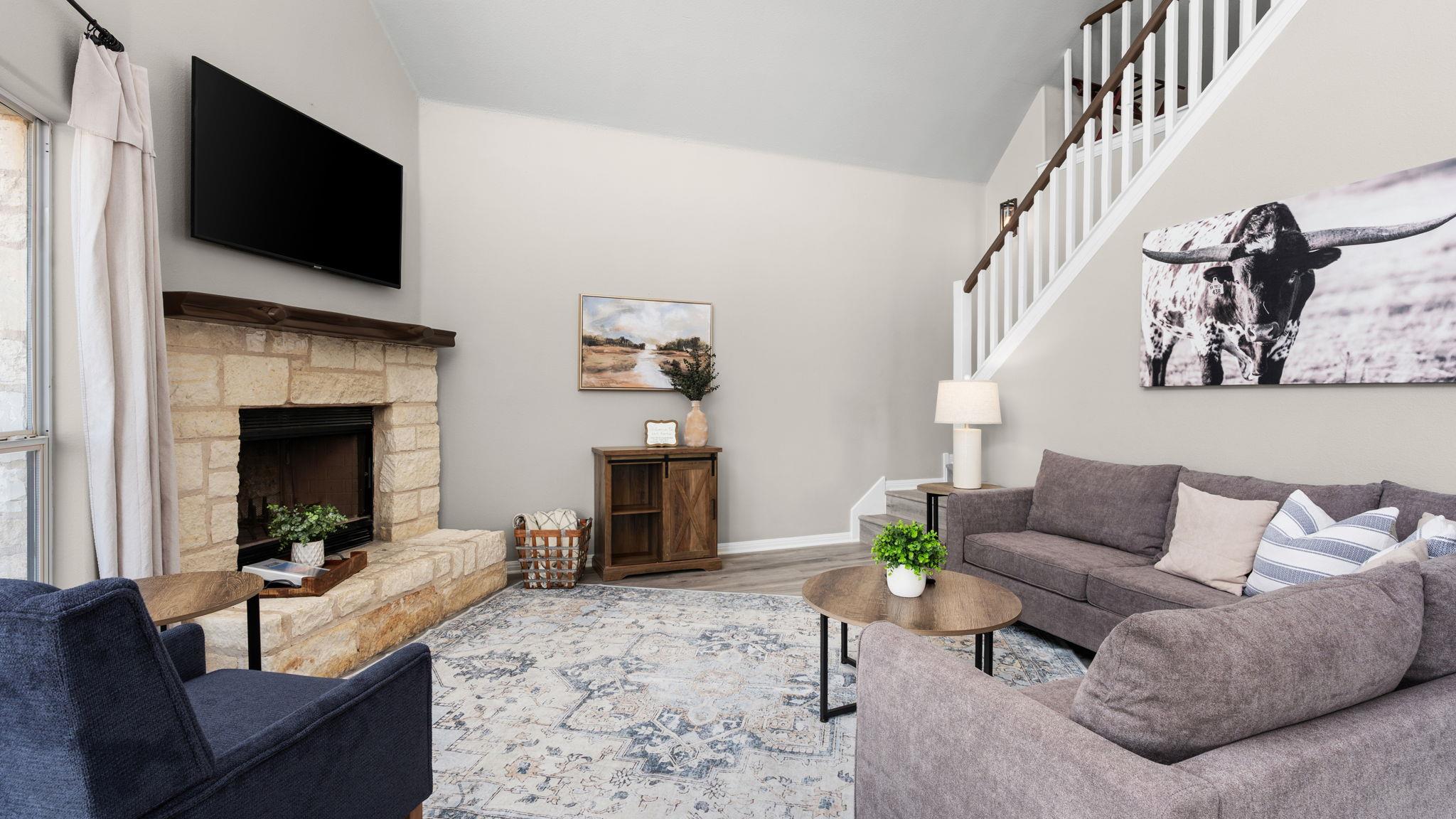 Image 33 of 39 For 25711 Hamilton Pool Rd