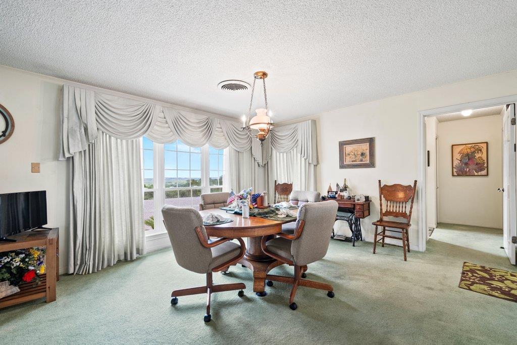 Image 11 of 40 For 699 Floral Ave