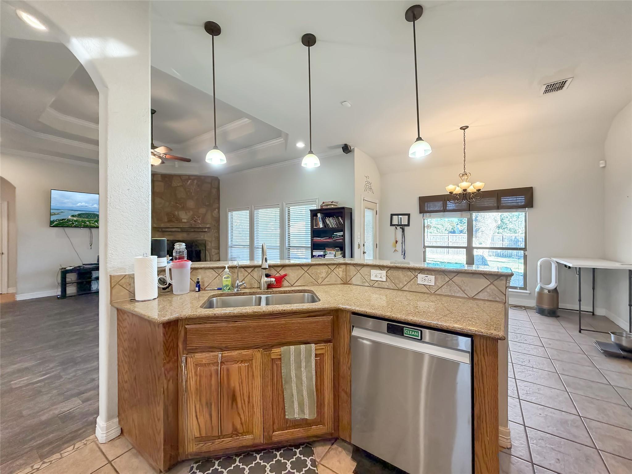 Image 14 of 37 For 1191 Mossy Hollow Rd