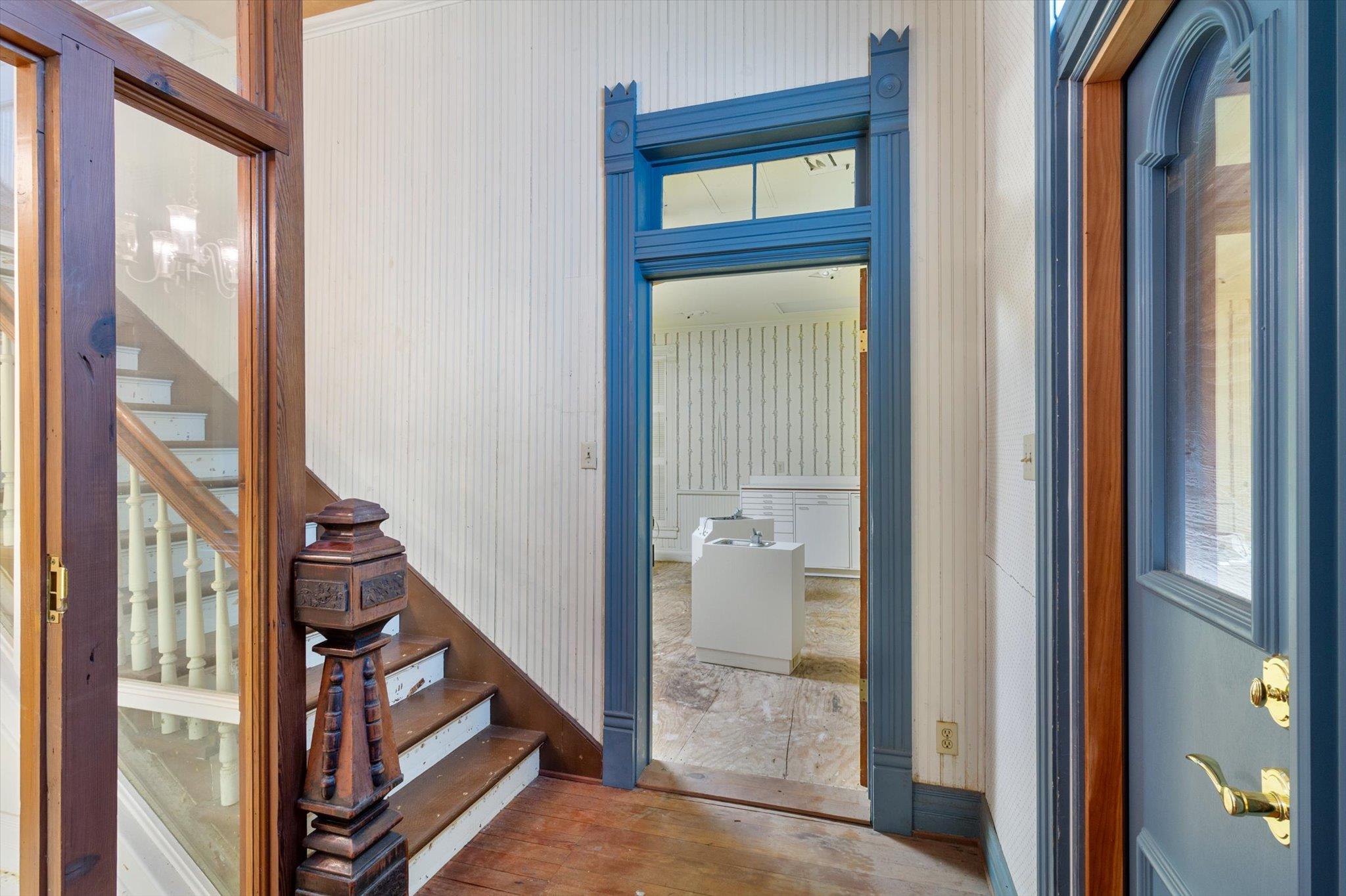 Image 15 of 24 For 321 S Lbj  