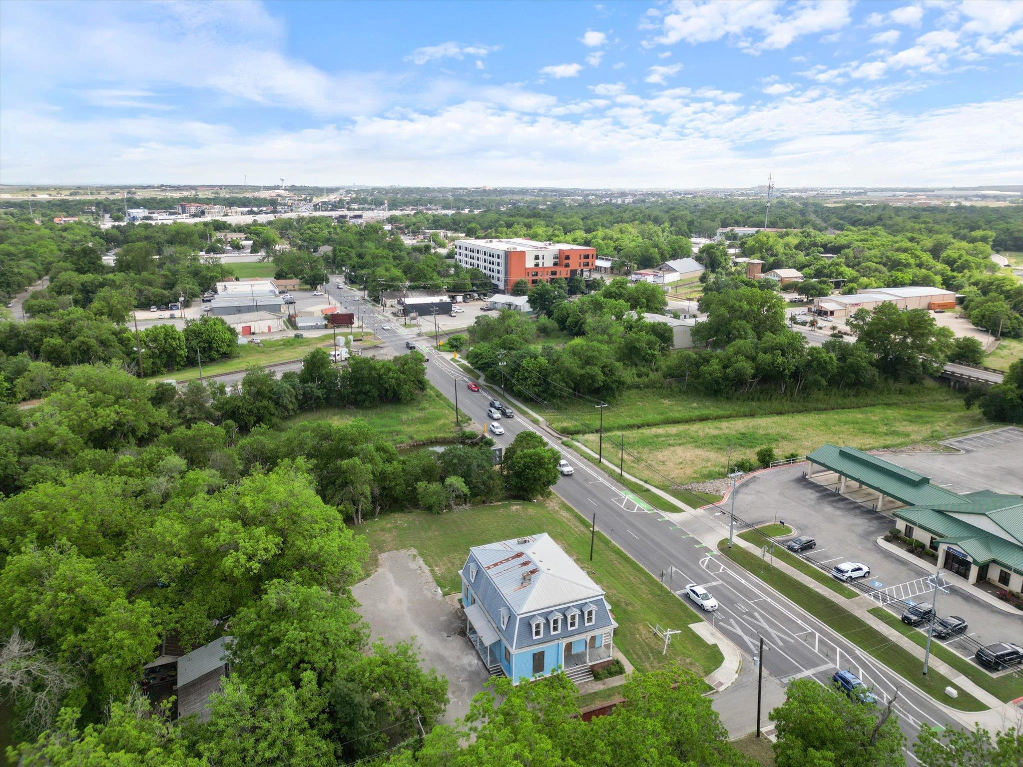 Image 24 of 24 For 321 S Lbj  