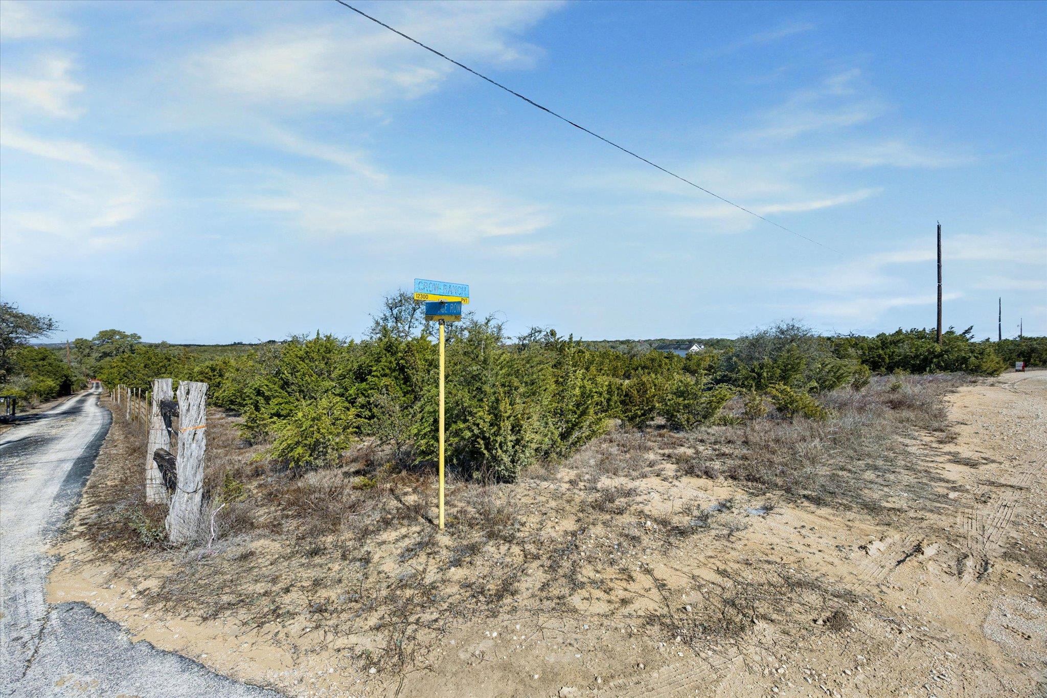 Image 5 of 5 For 0 Carriage Row