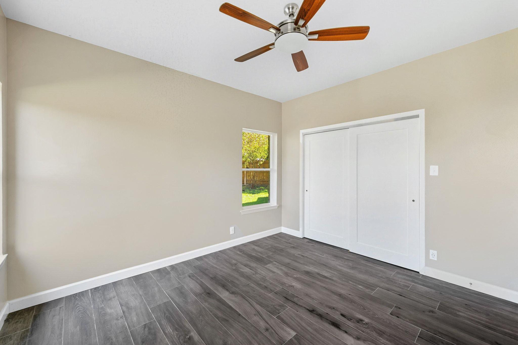 Image 21 of 40 For 1904 Cedar Ridge Dr