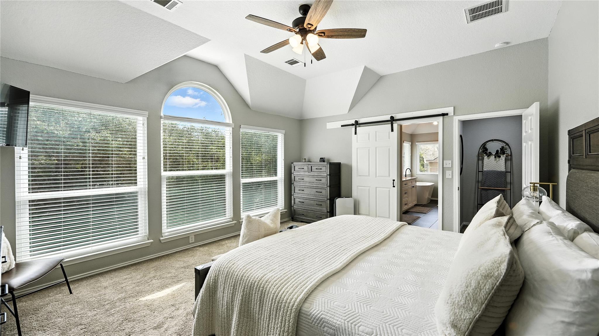 Image 24 of 37 For 2448 Woodbridge Way