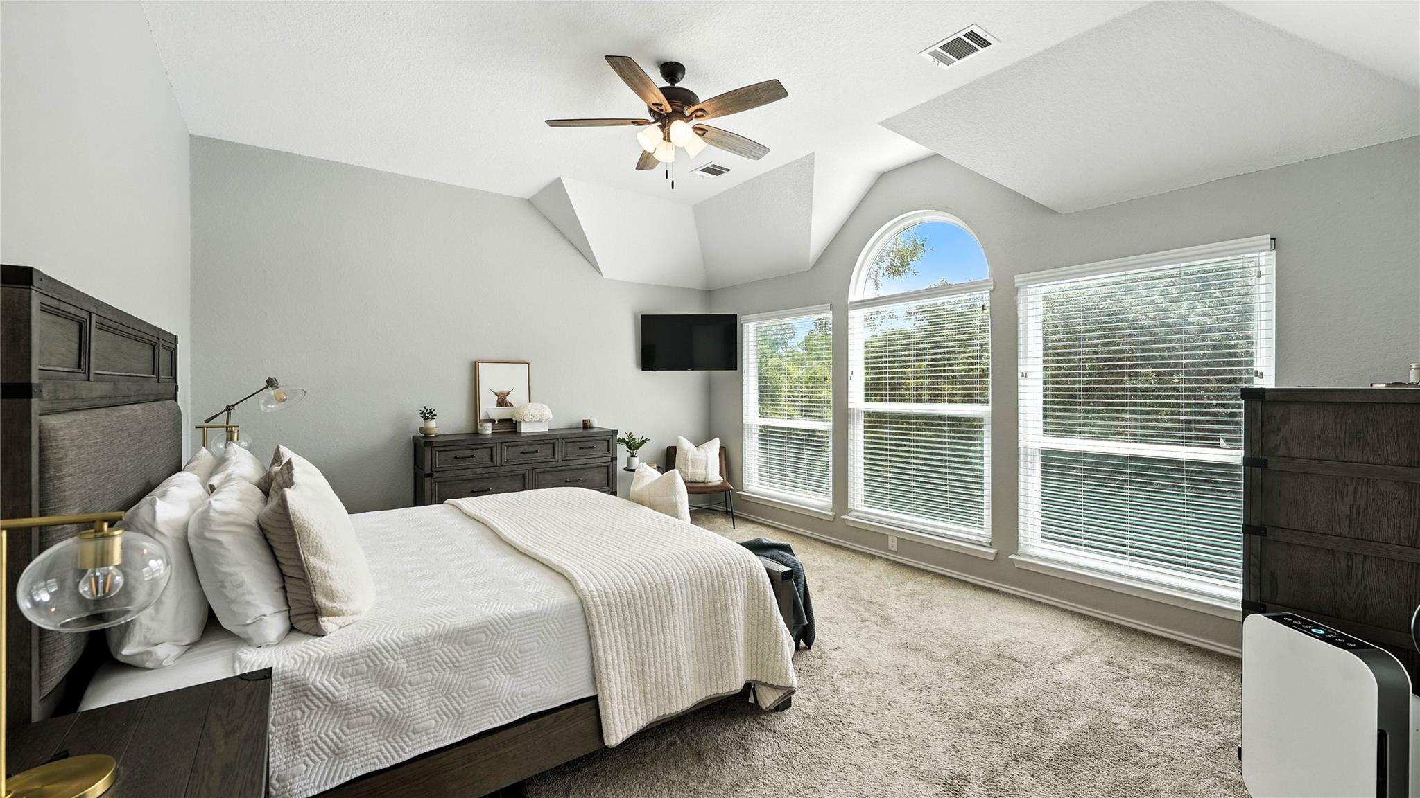 Image 26 of 37 For 2448 Woodbridge Way