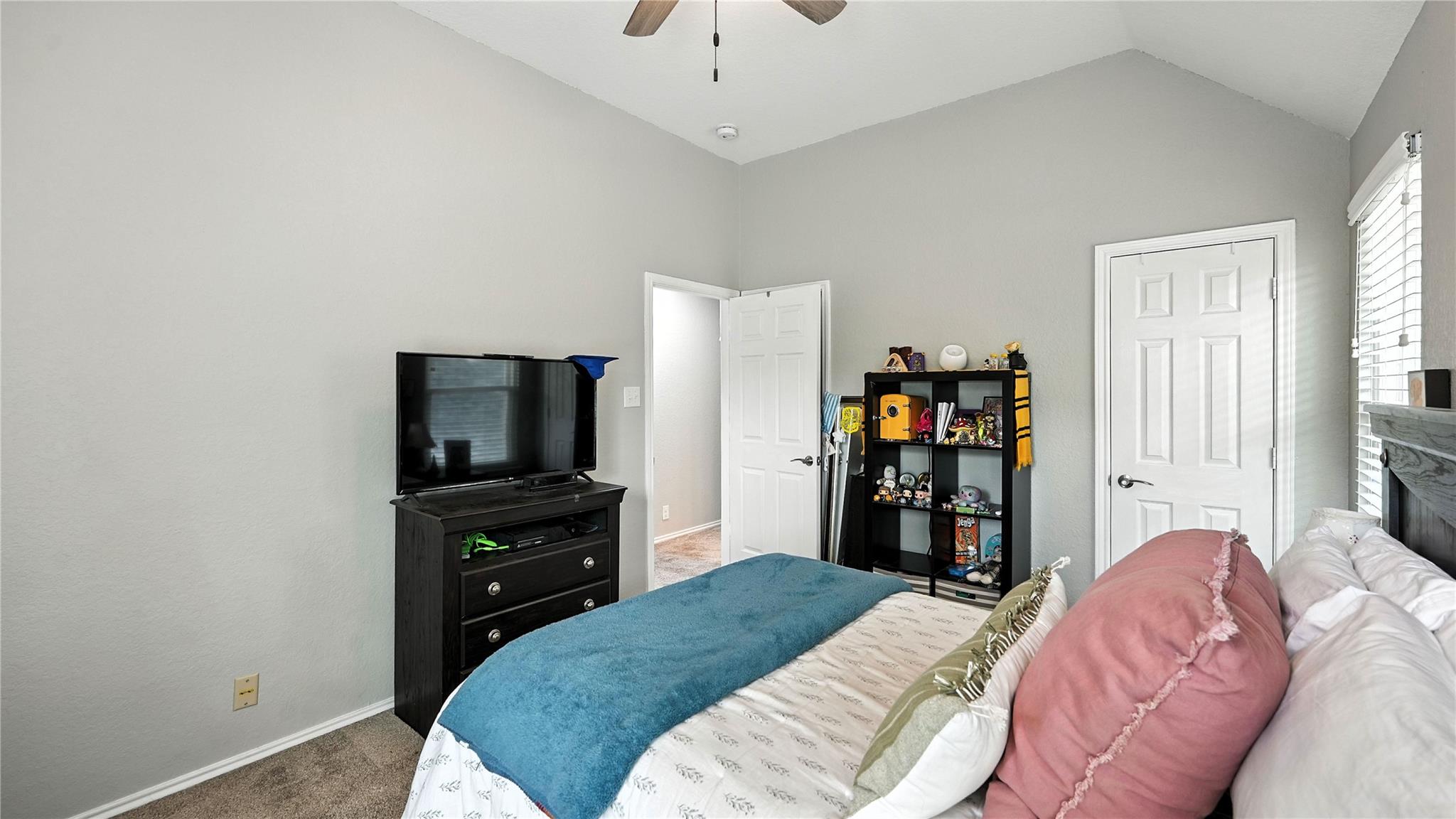 Image 32 of 37 For 2448 Woodbridge Way