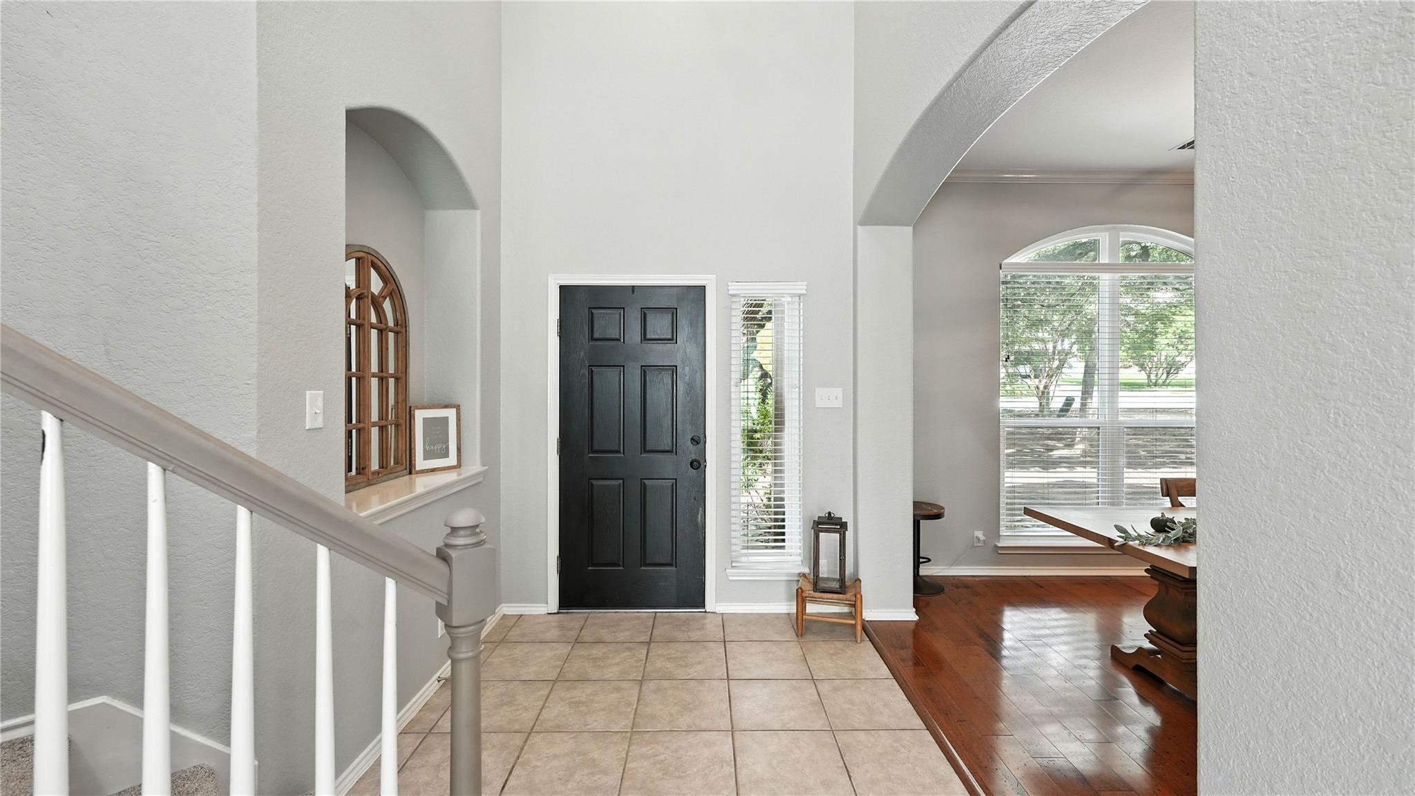 Image 4 of 37 For 2448 Woodbridge Way