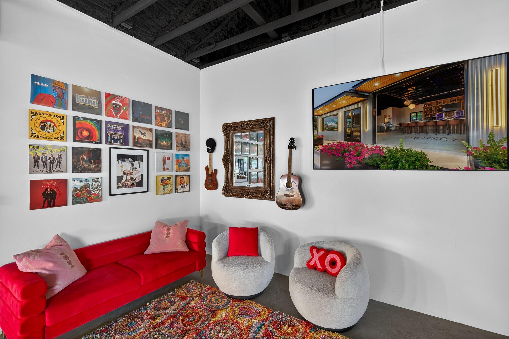 Image 10 of 38 For 105 Us Hwy 281 N