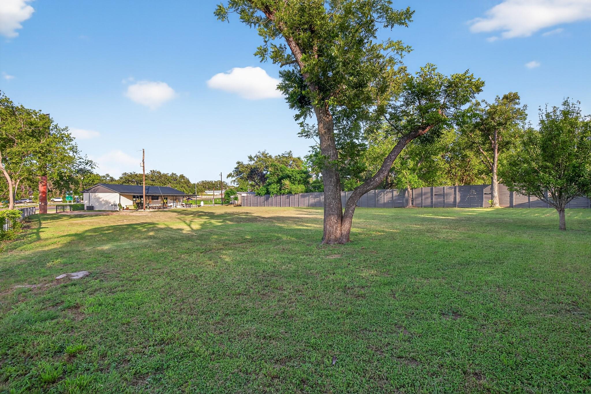 Image 30 of 38 For 105 Us Hwy 281 N