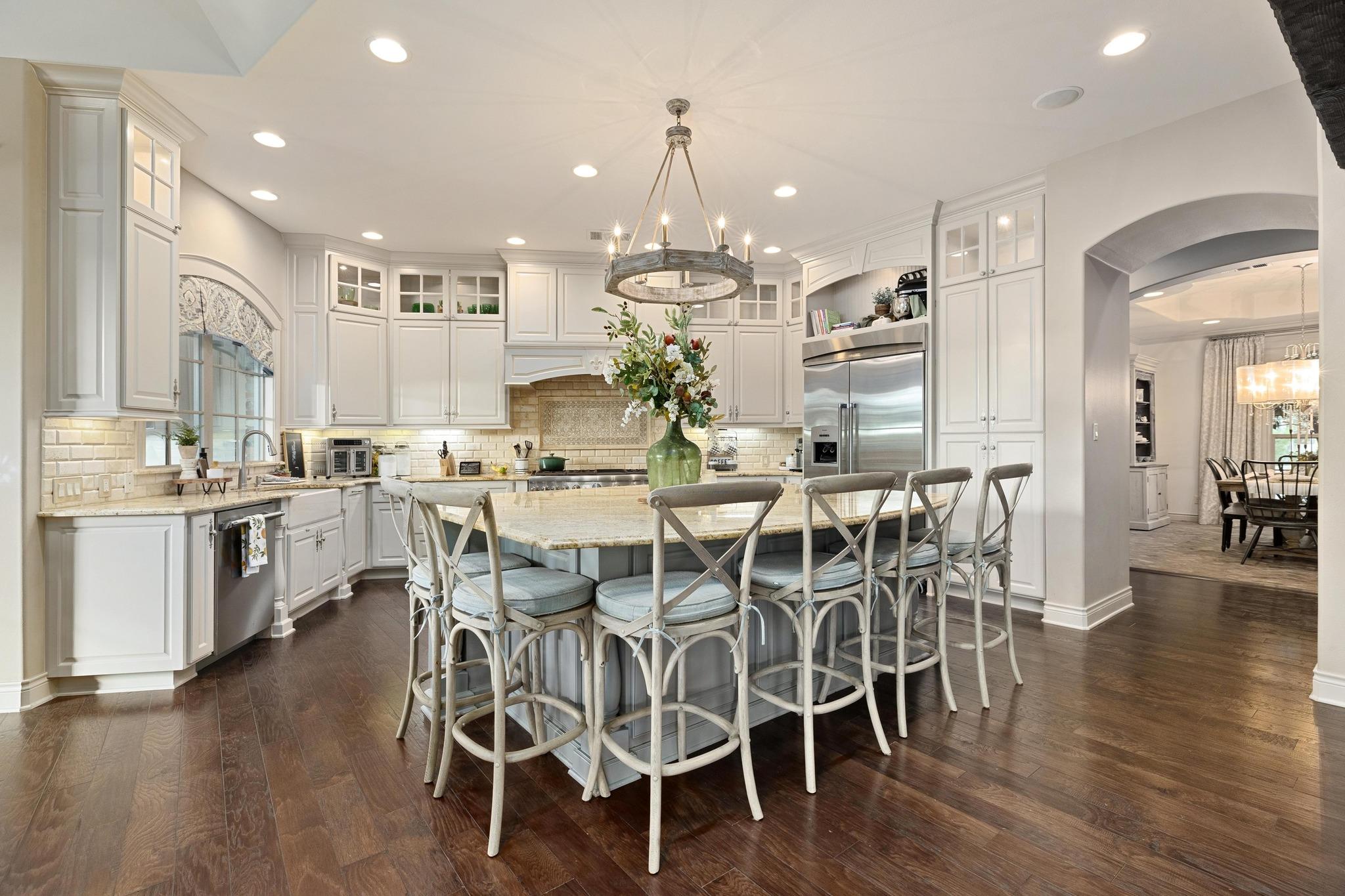 Image 15 of 40 For 216 Vista Ln