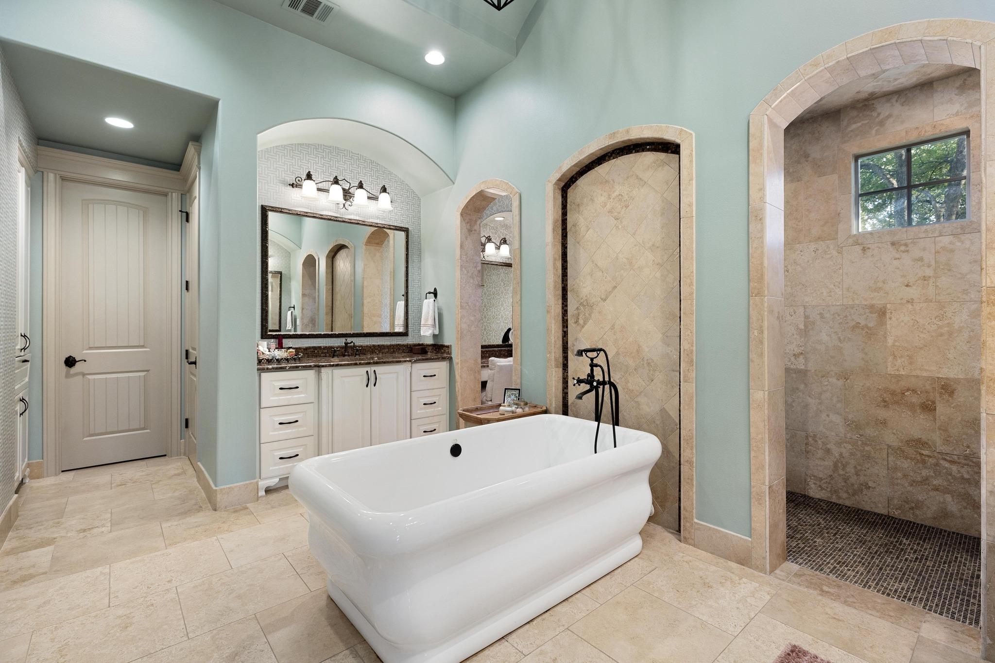 Image 23 of 40 For 216 Vista Ln